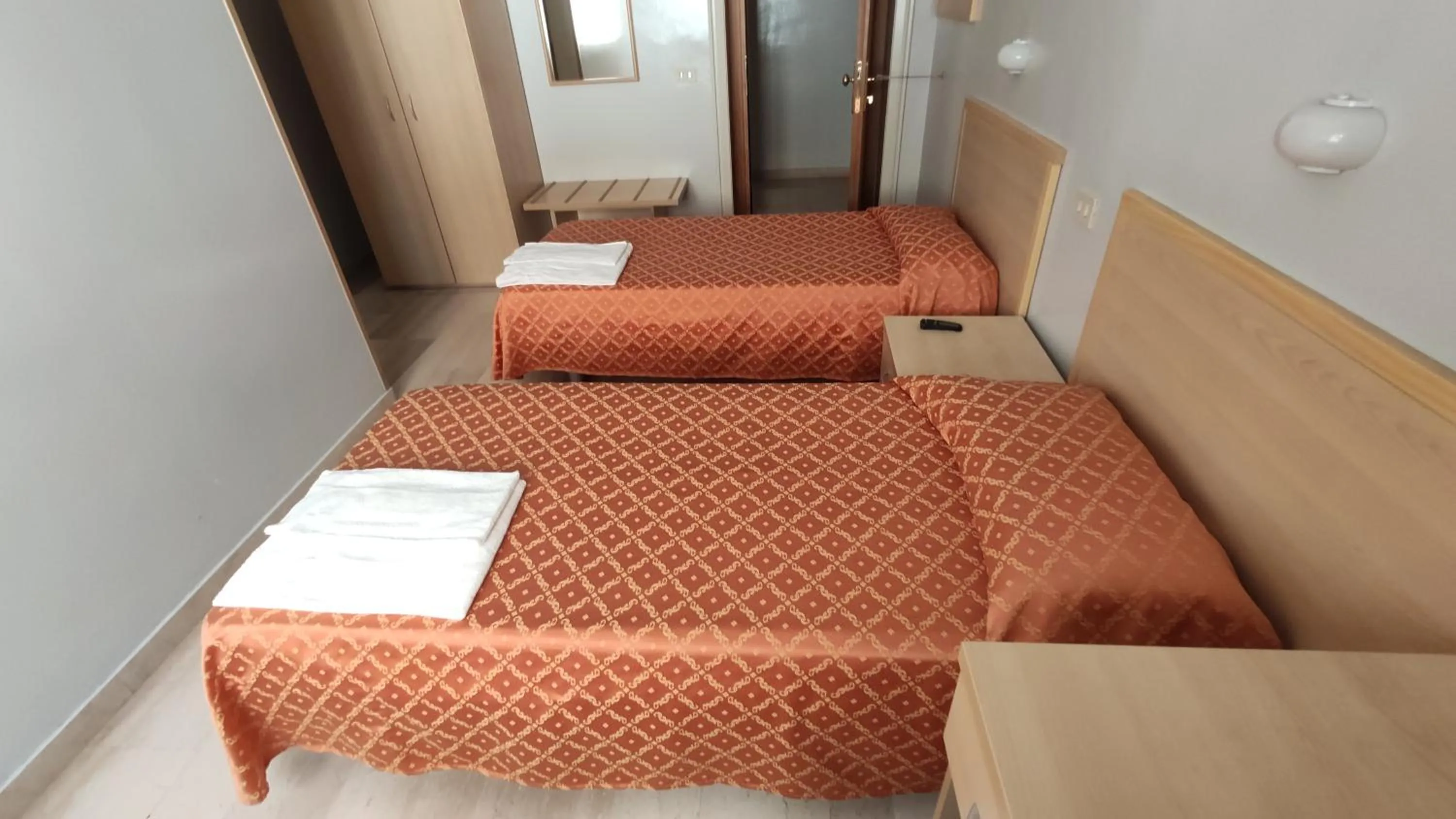 Bed in SAN JUAN DE RIBERA, Casa per Ferie