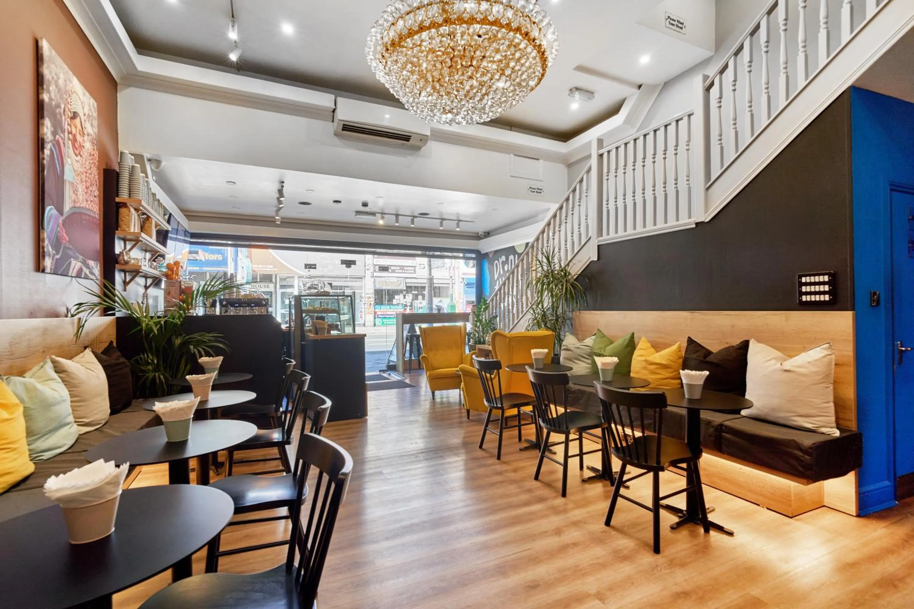Seating area in Best Western Greater London