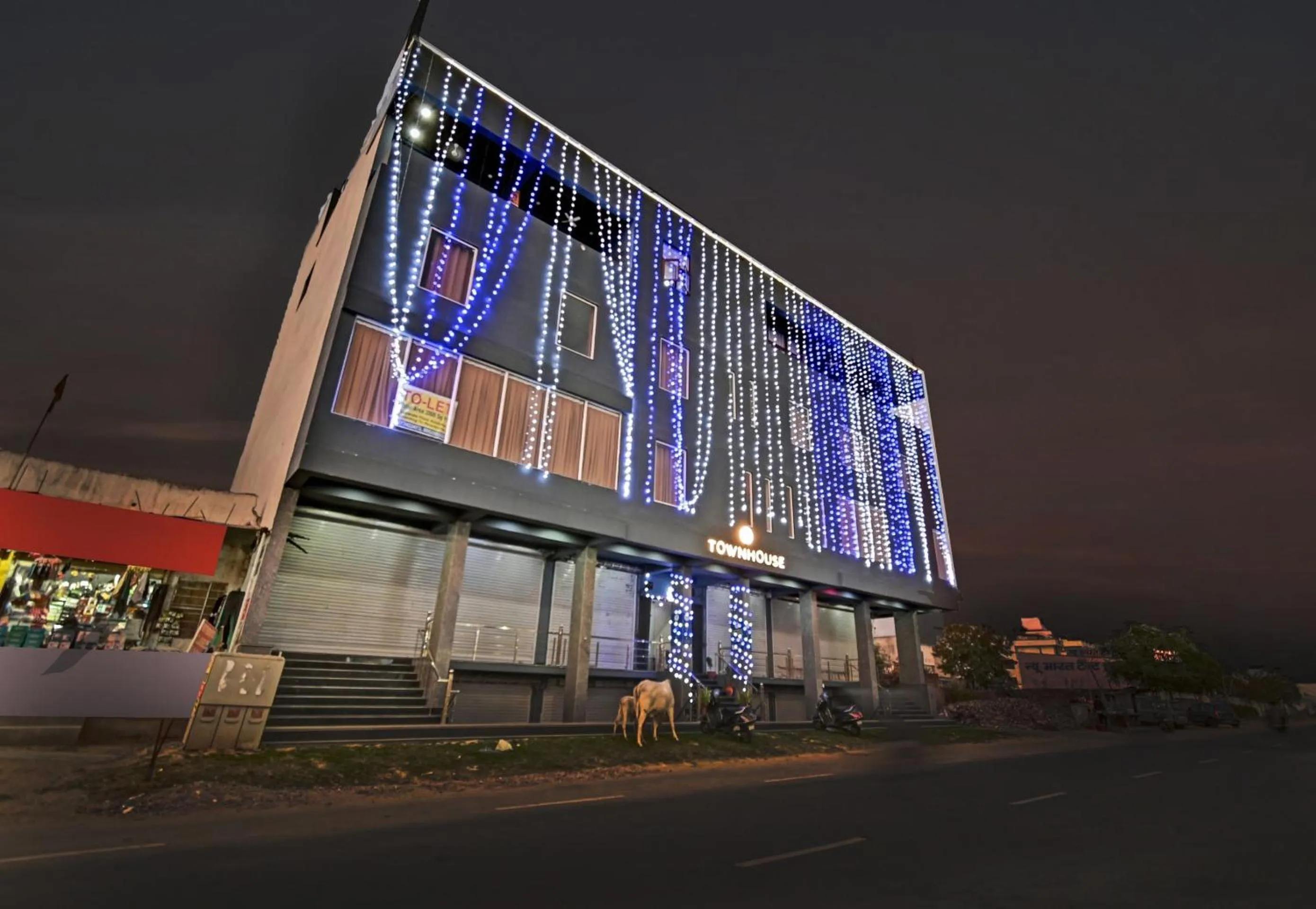 Facade/entrance in Super Townhouse by My Stay