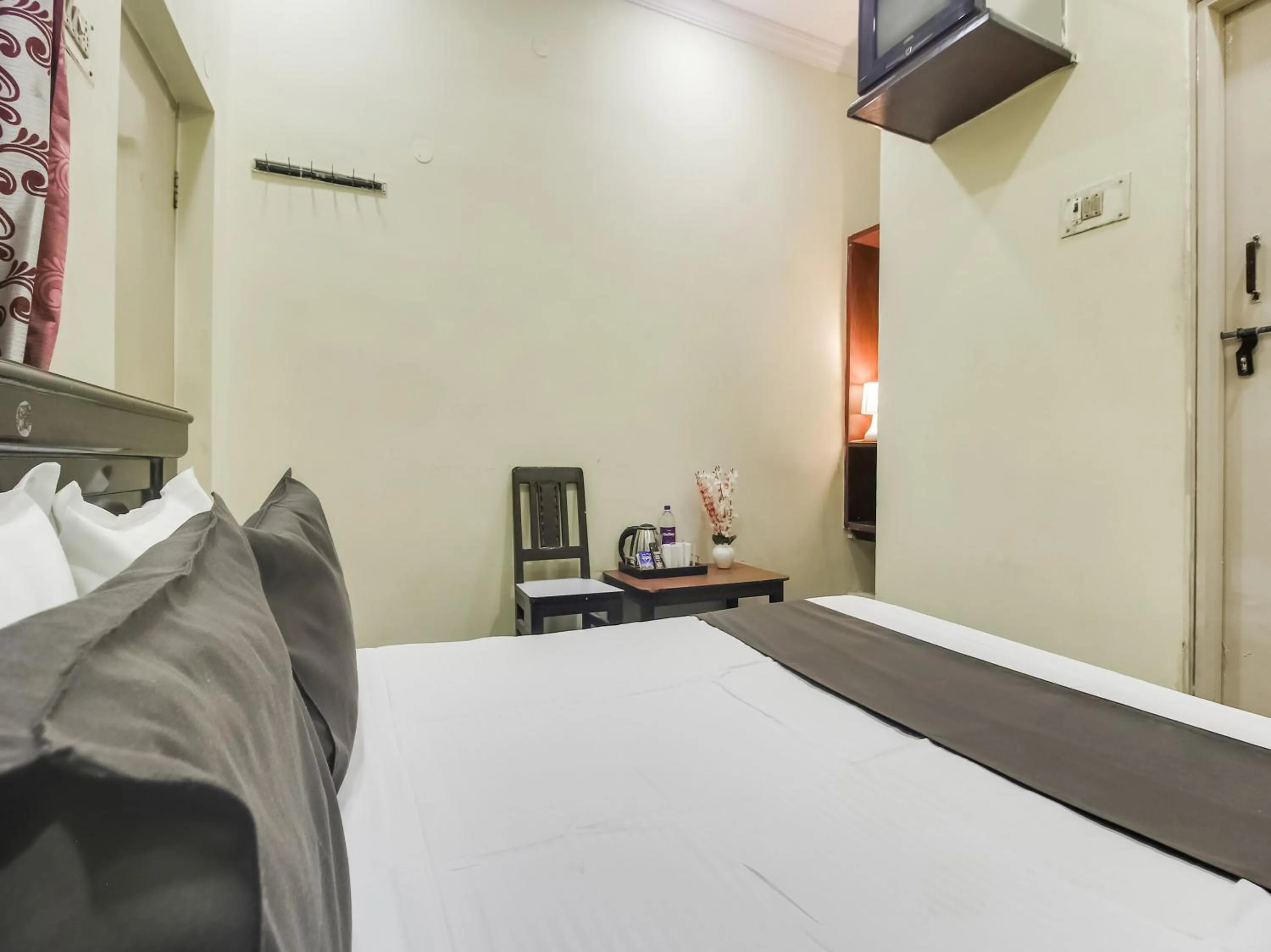 Bedroom, Bed in Hotel O Sri Gopi Mini Guest House Near Erragadda Metro Station