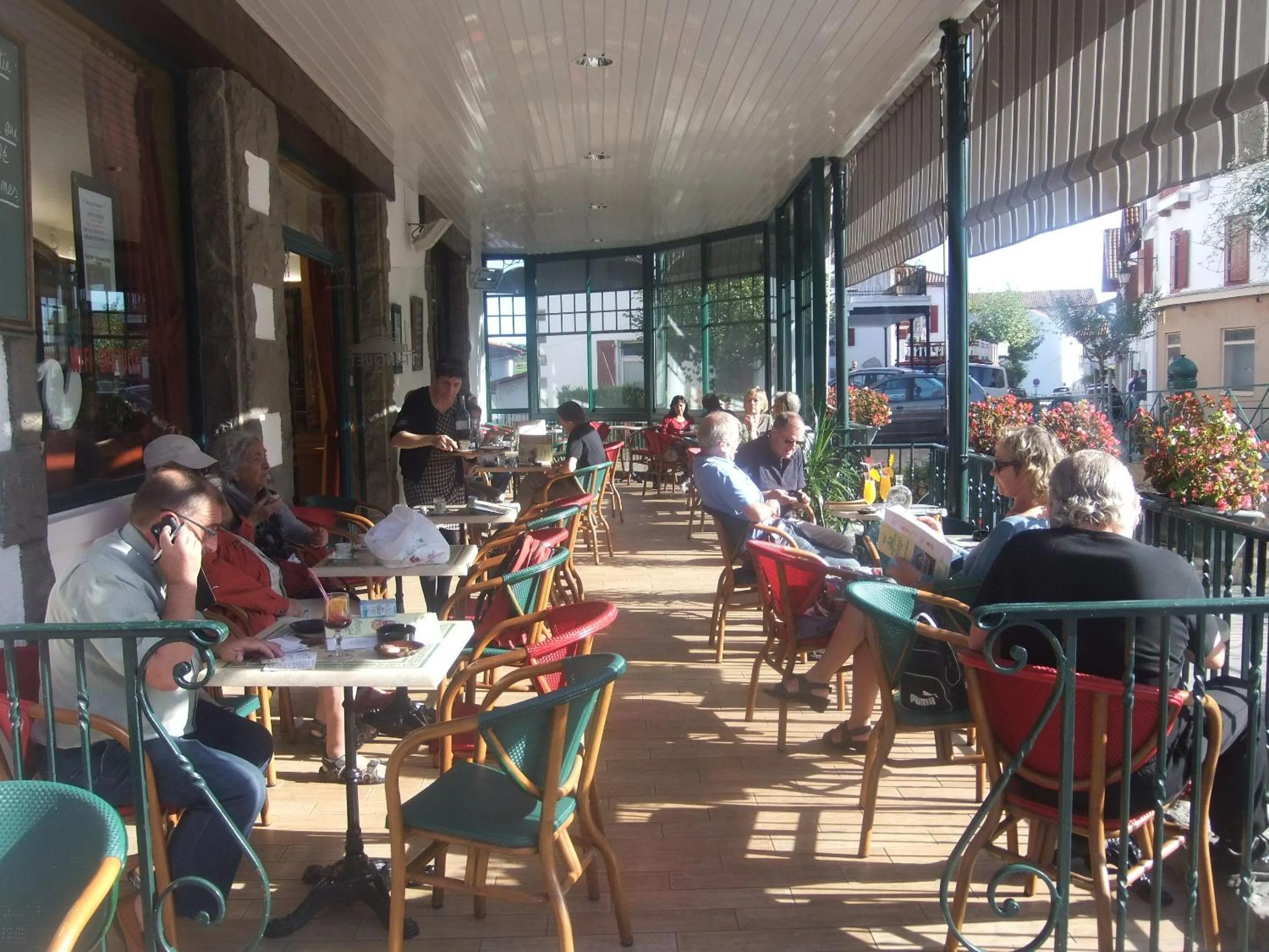 Restaurant/places to eat in Hotel-Café du Trinquet