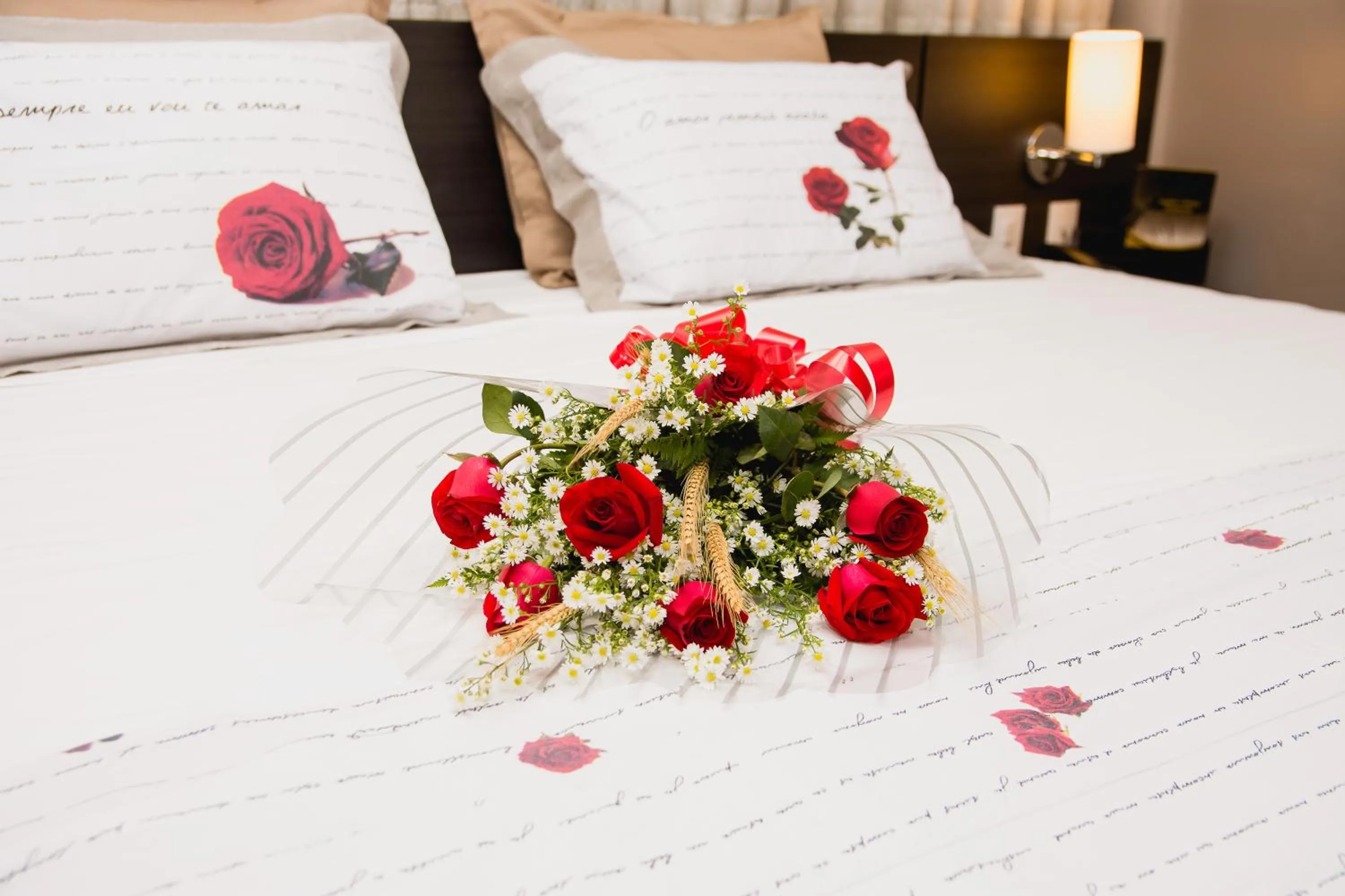 Decorative detail, Bed in Class Hotel Passos Rio Grande Portal da Canastra