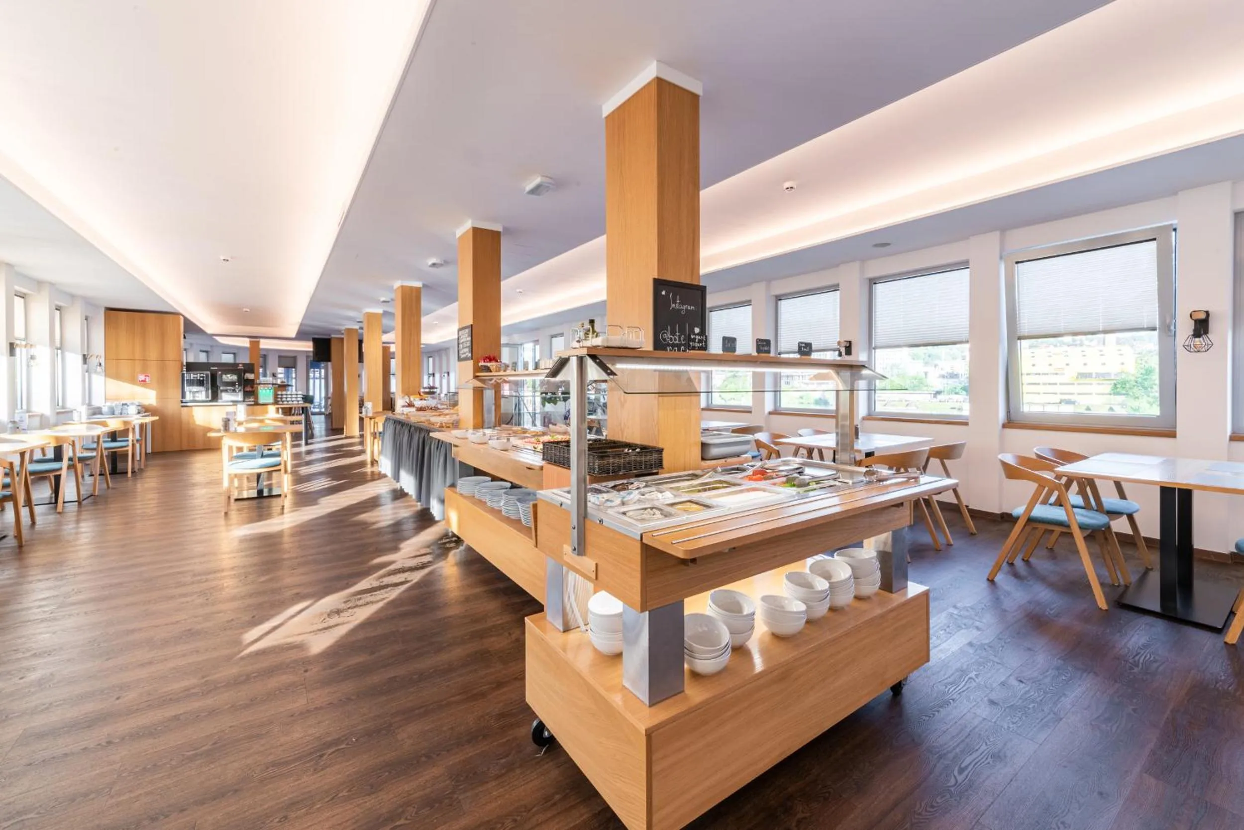 Restaurant/places to eat in Botel Racek