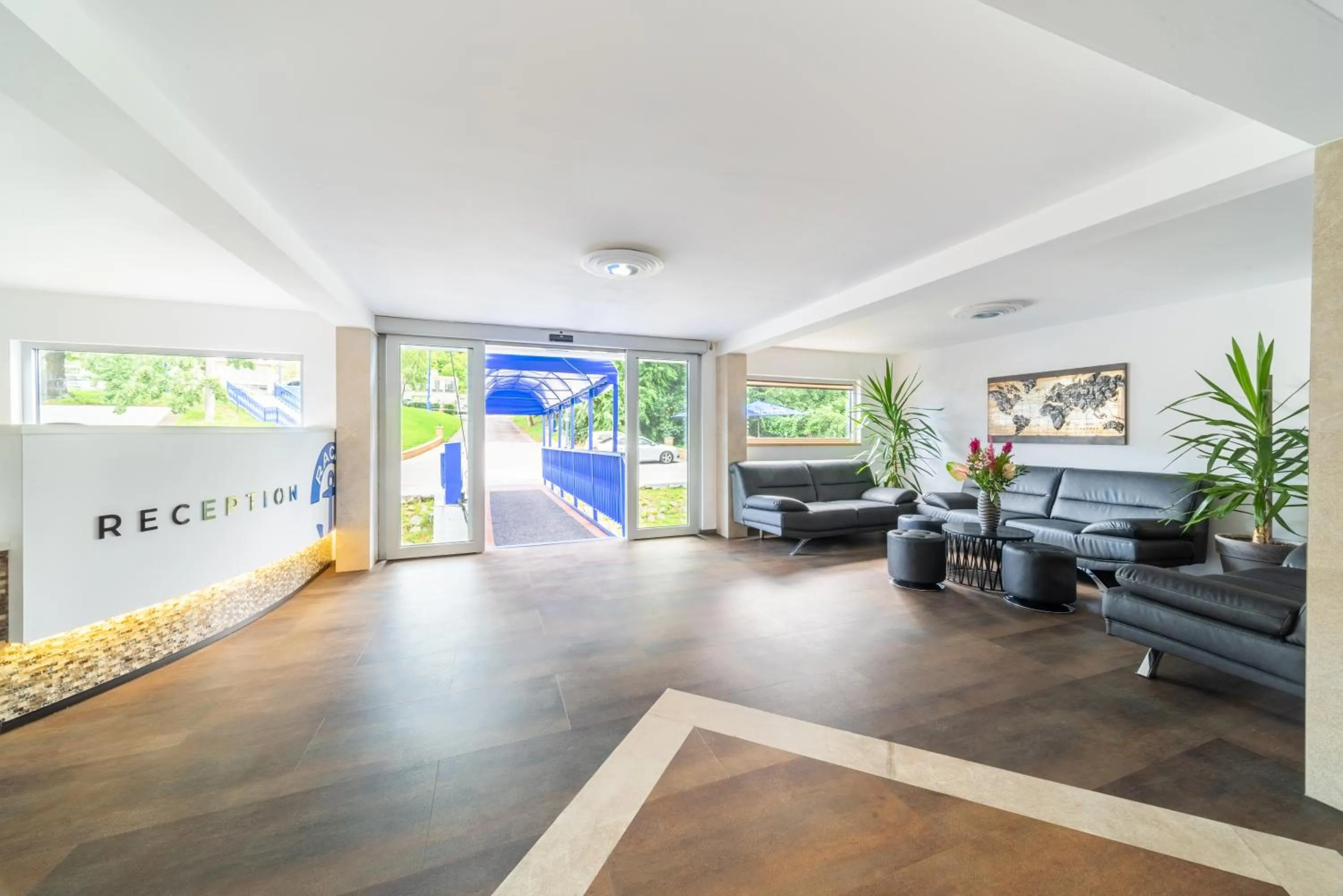 Lobby or reception in Botel Racek