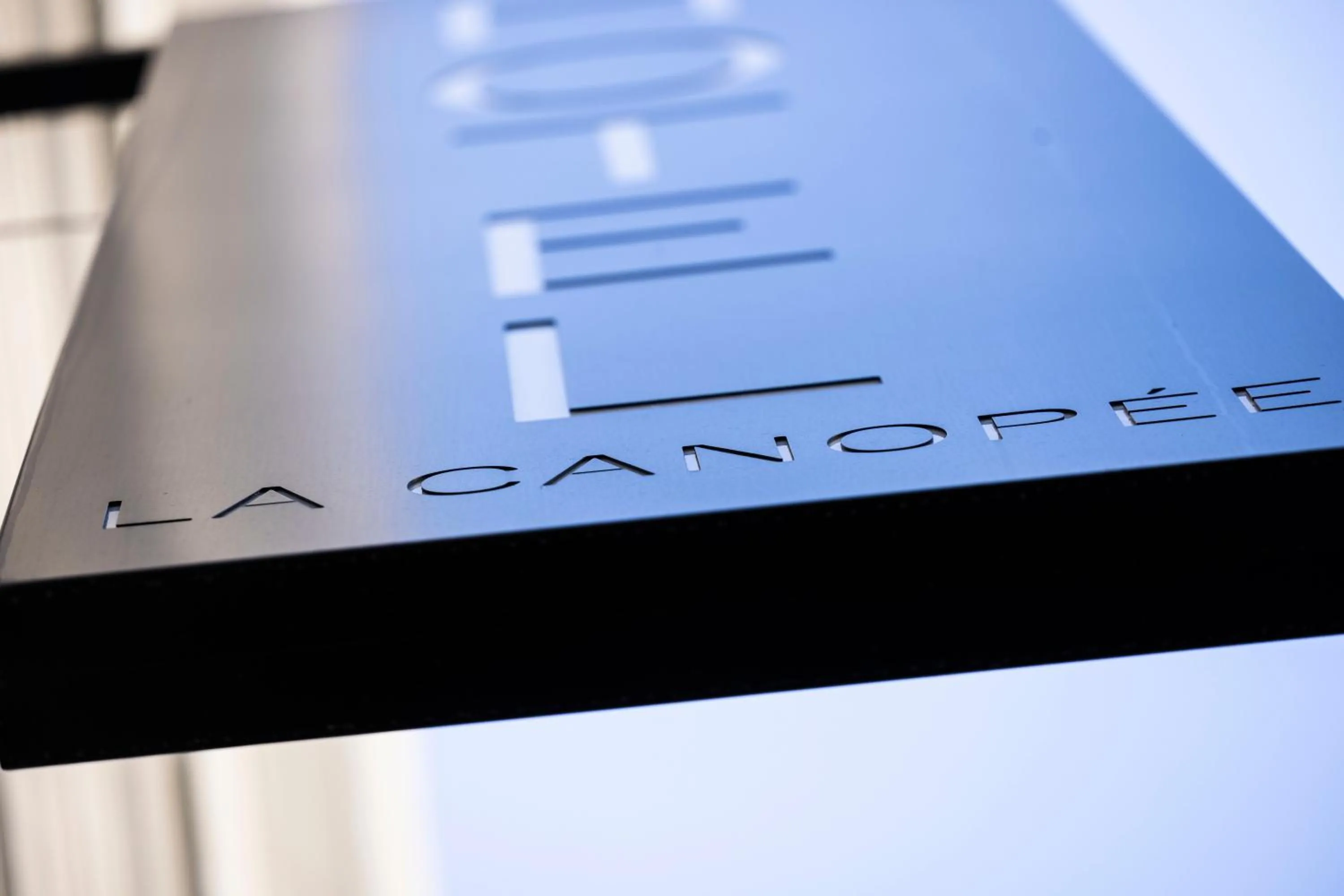 Property logo or sign in Hôtel La Canopée