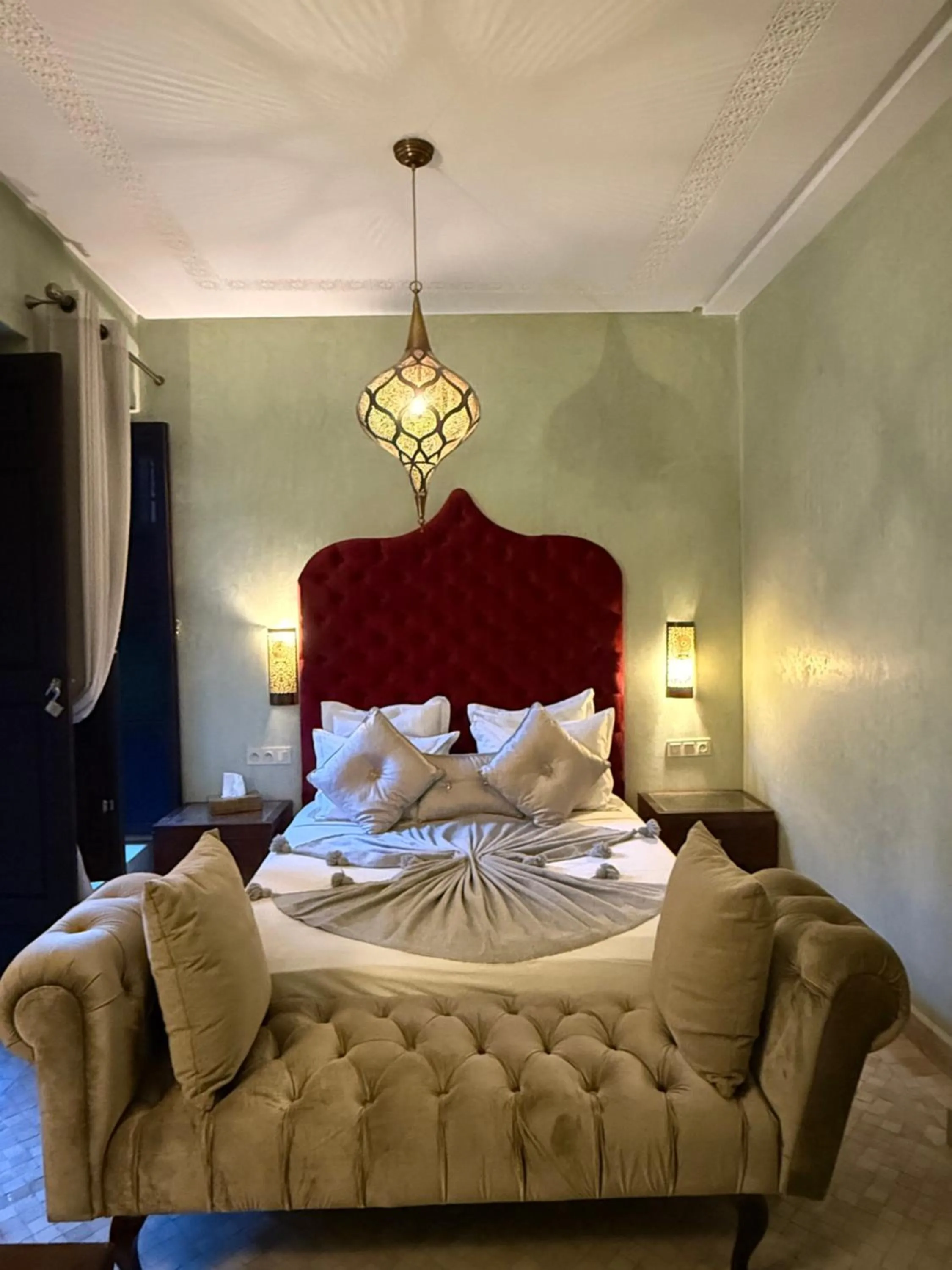 Bed in Riad Sultan Suleiman
