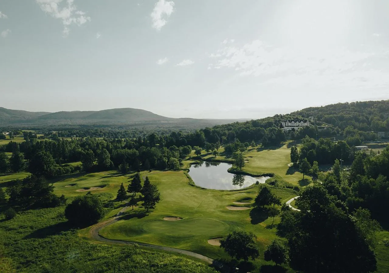 Golfcourse in Hotel Chateau Bromont