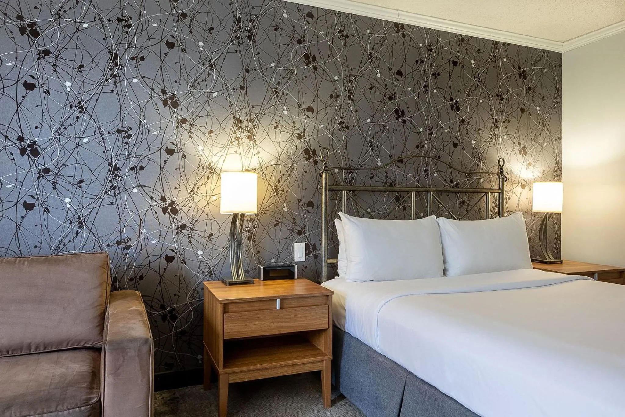 Bedroom, Bed in Hotel Chateau Bromont