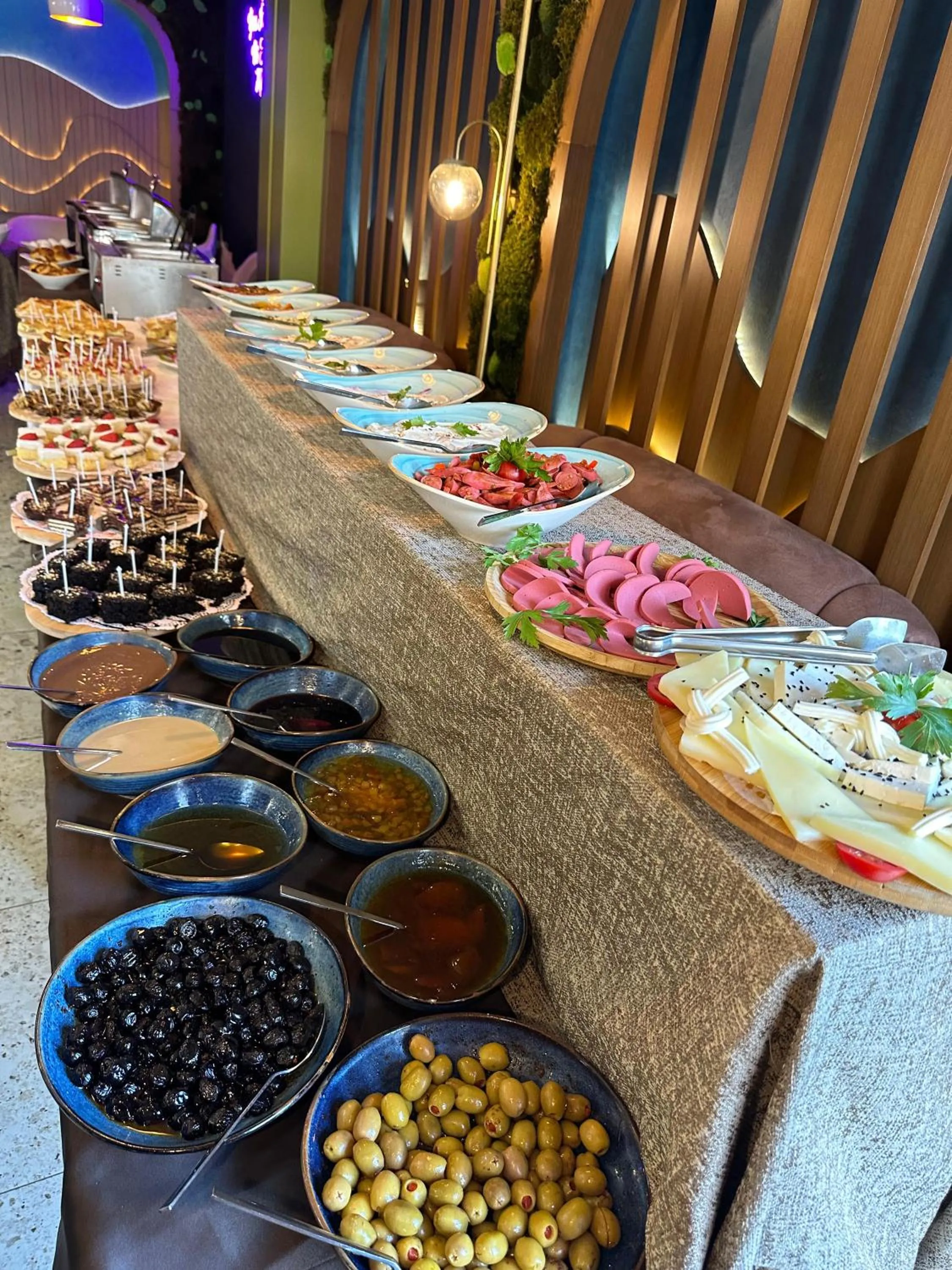 Restaurant/places to eat in Trabzon Gloria Suite Hotel