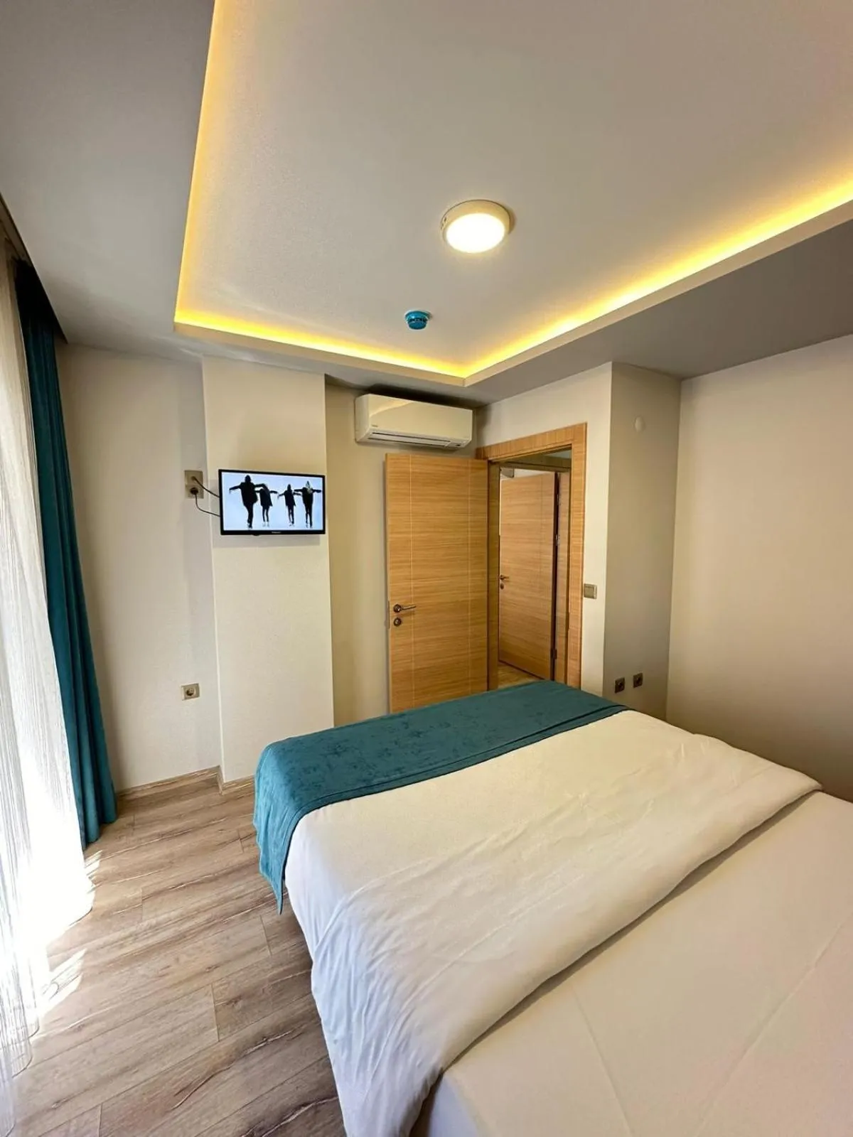 Bedroom, Bed in Trabzon Gloria Suite Hotel