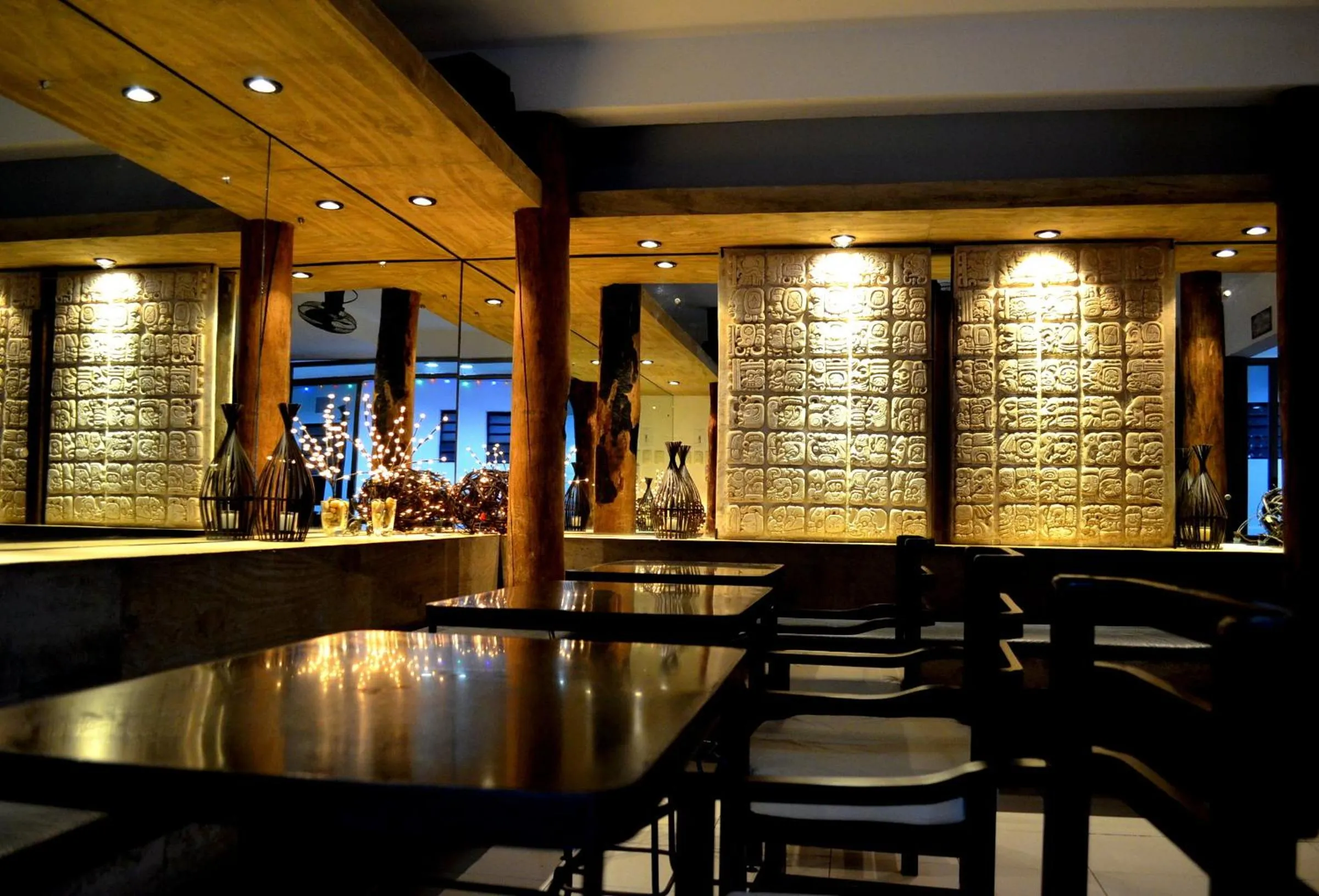 Facade/entrance in Hotel Maya Rue