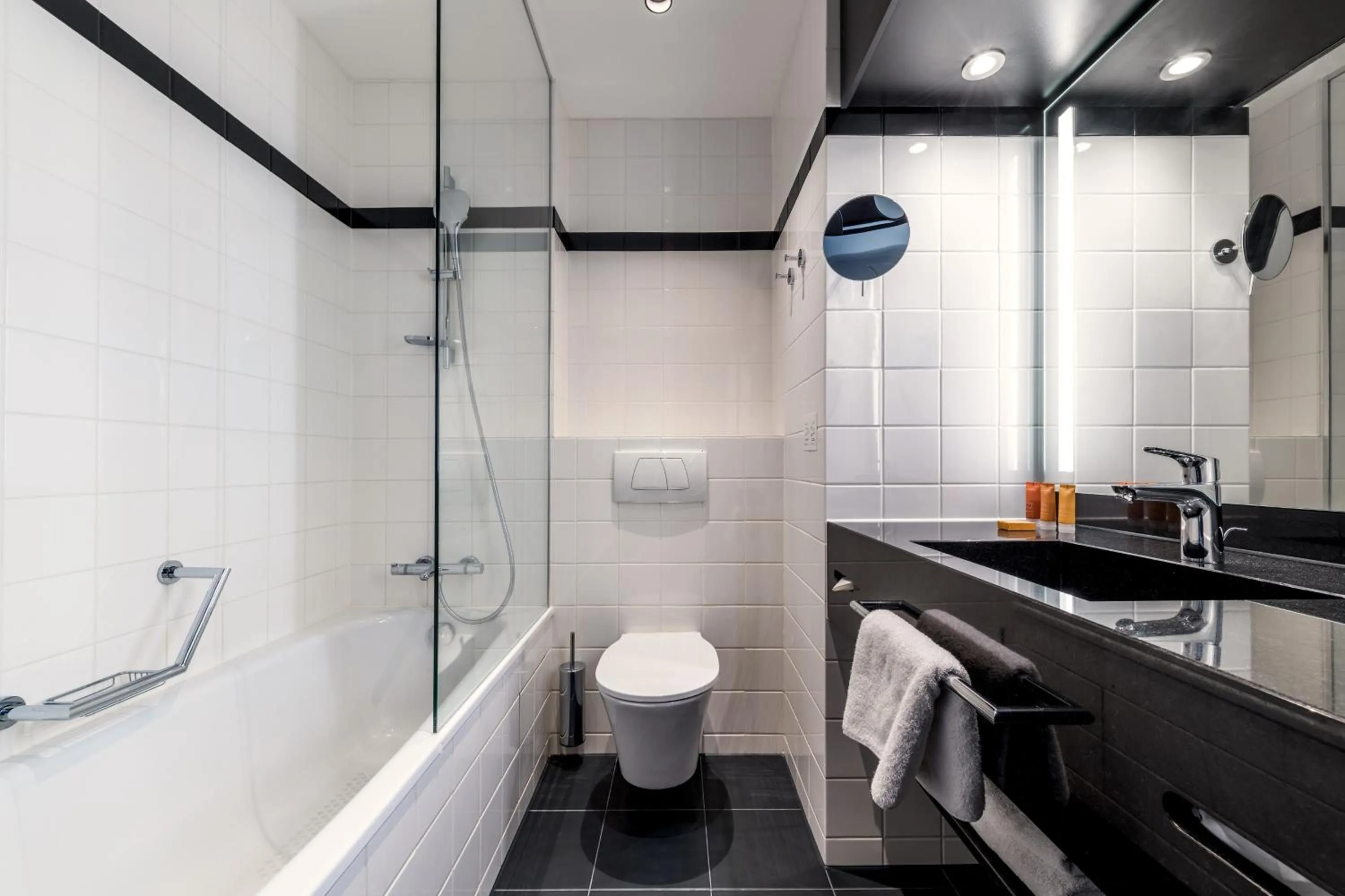 Shower in Vienna House by Wyndham Diplomat Prague