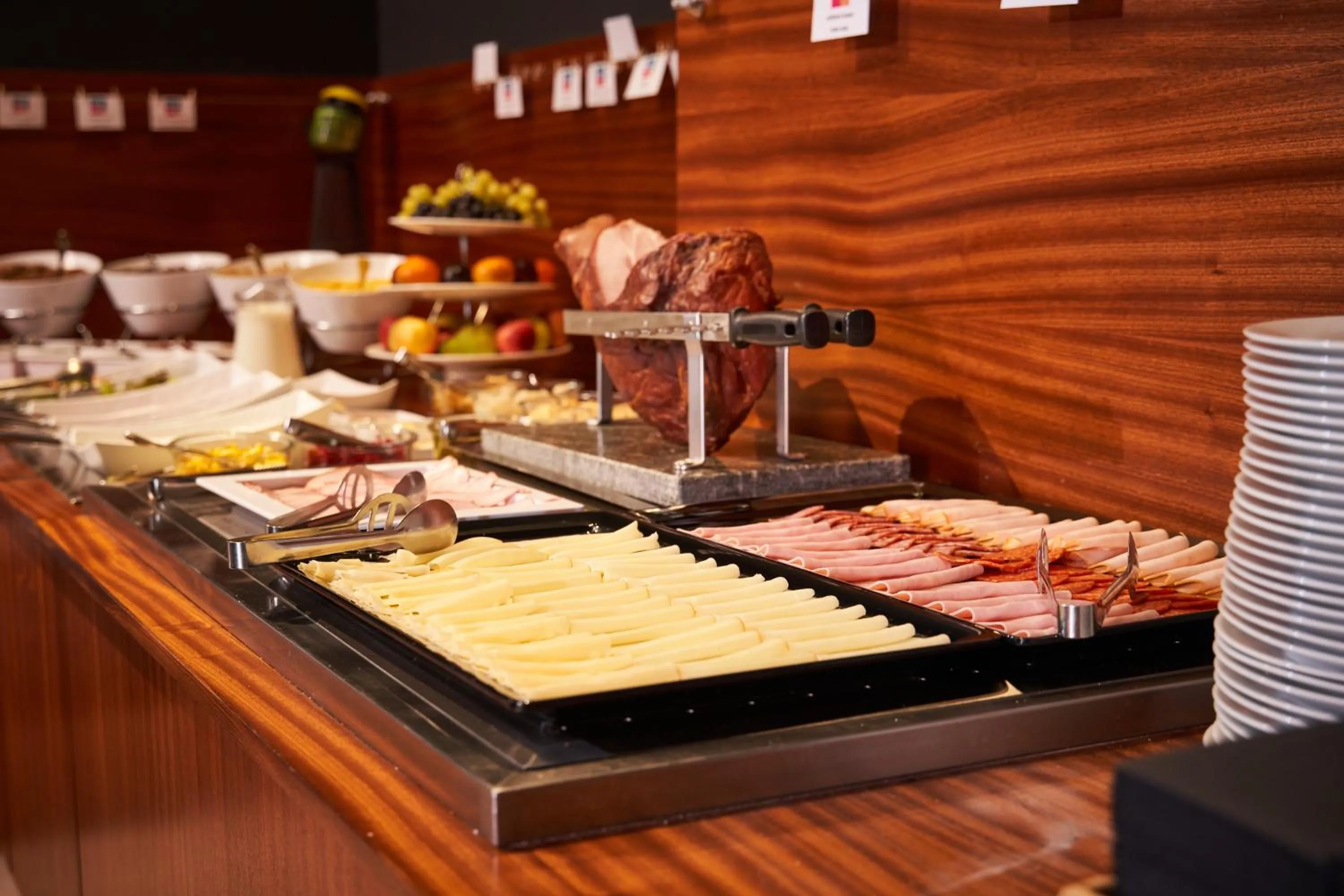 Breakfast in Jalta Boutique Hotel