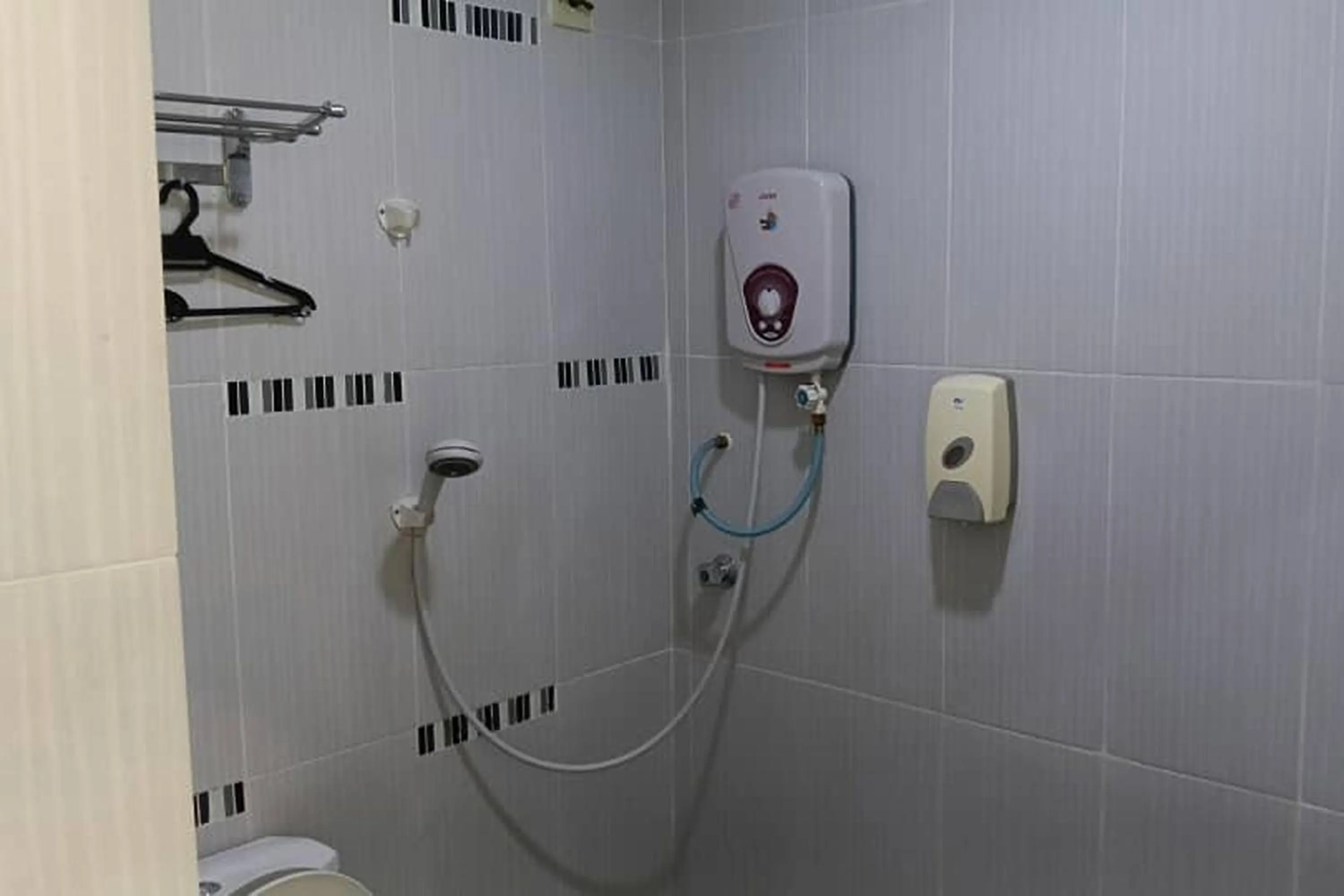 Shower in Mars Hotel