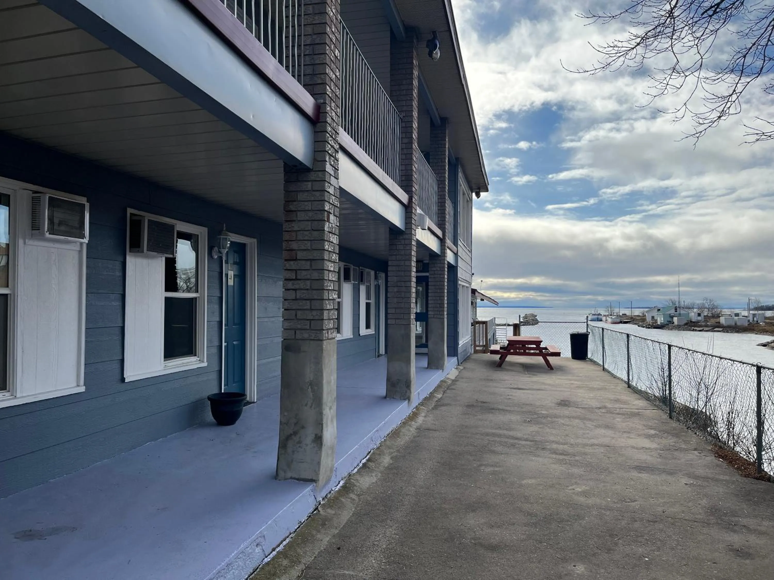 Balcony/Terrace in Old Mill Motel