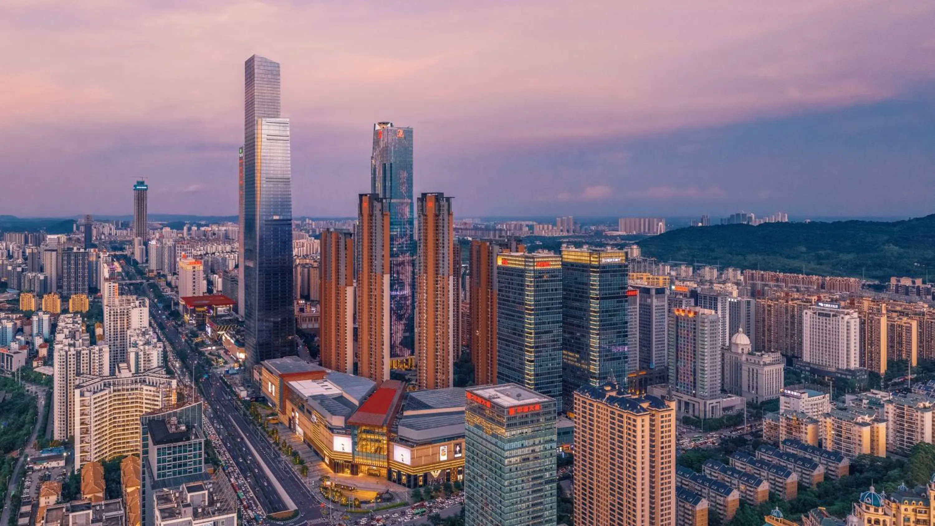 Property building in Shangri-La Nanning - The tallest hotel worldwide in Shangri-La Group