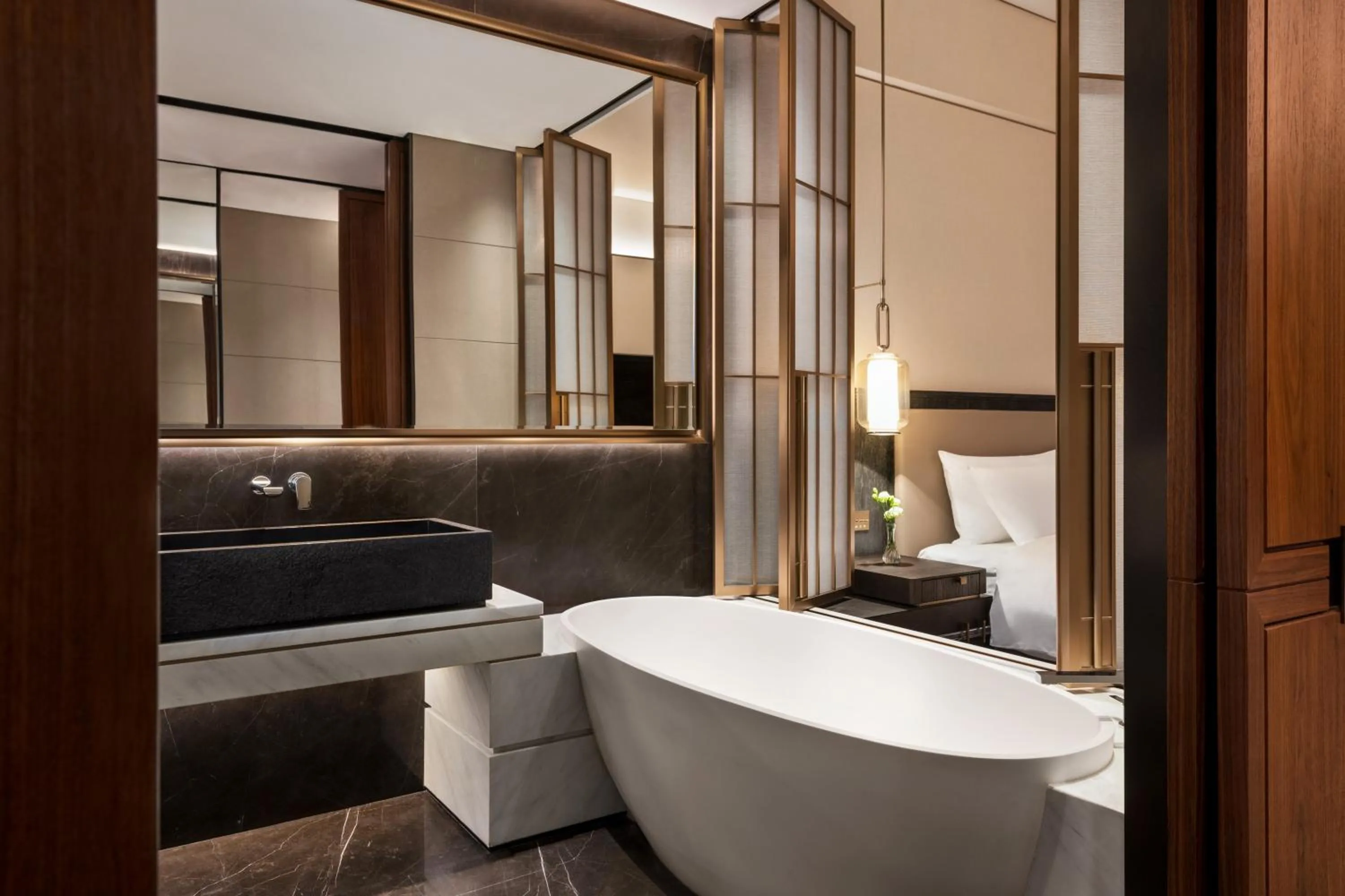 Hot Tub in Shangri-La Nanning - The tallest hotel worldwide in Shangri-La Group