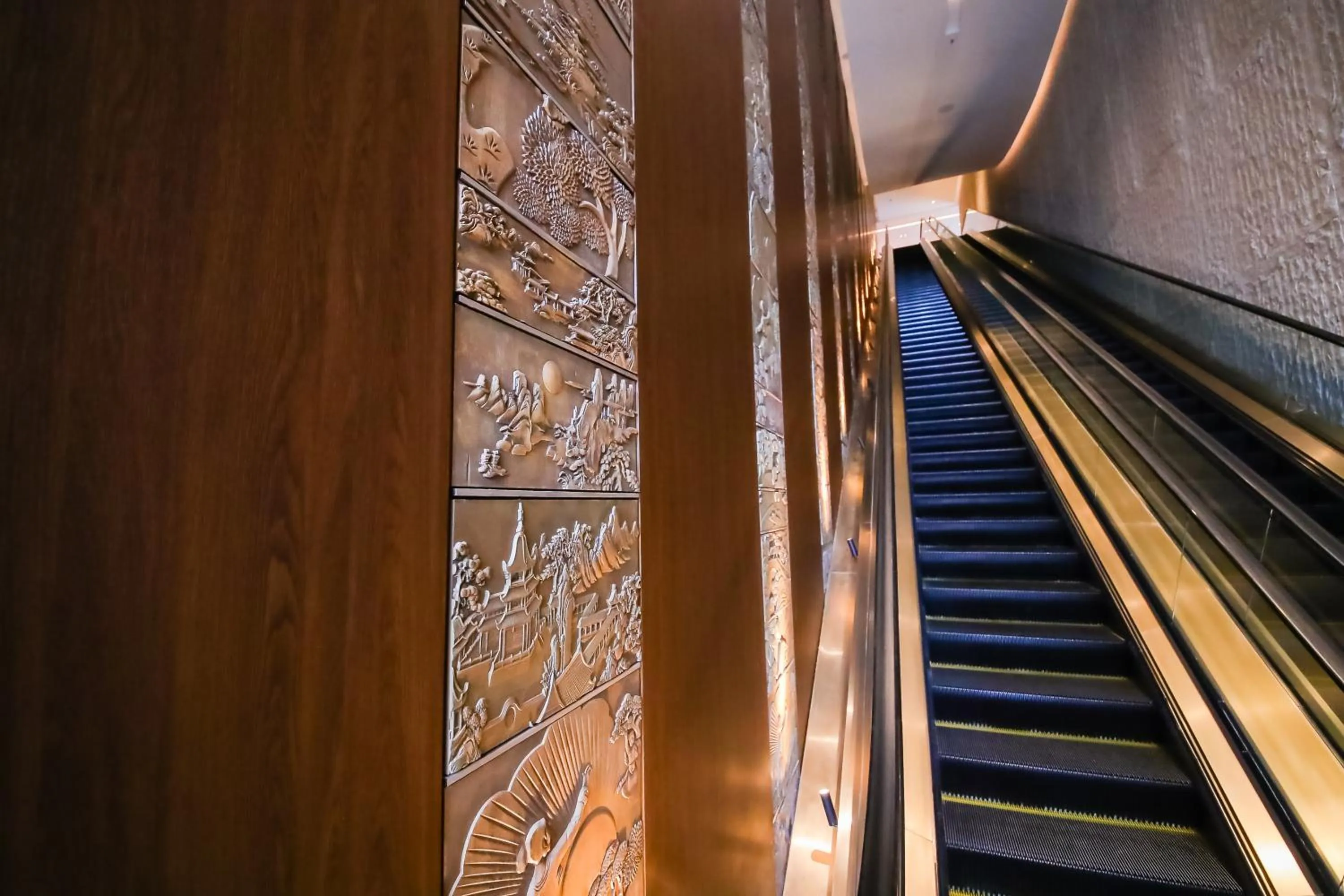 Lobby or reception in Shangri-La Nanning - The tallest hotel worldwide in Shangri-La Group