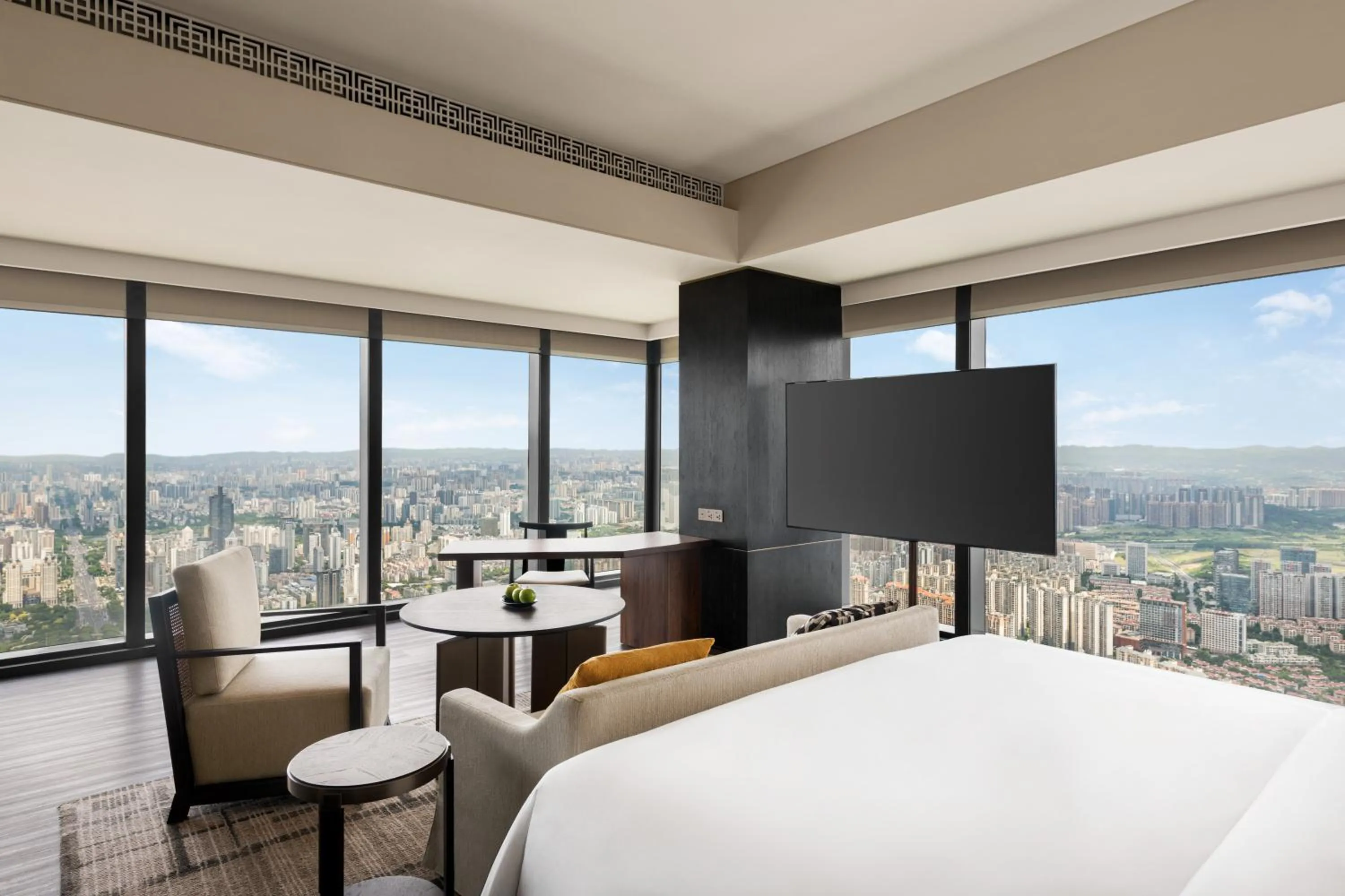 View (from property/room), Bed in Shangri-La Nanning - The tallest hotel worldwide in Shangri-La Group