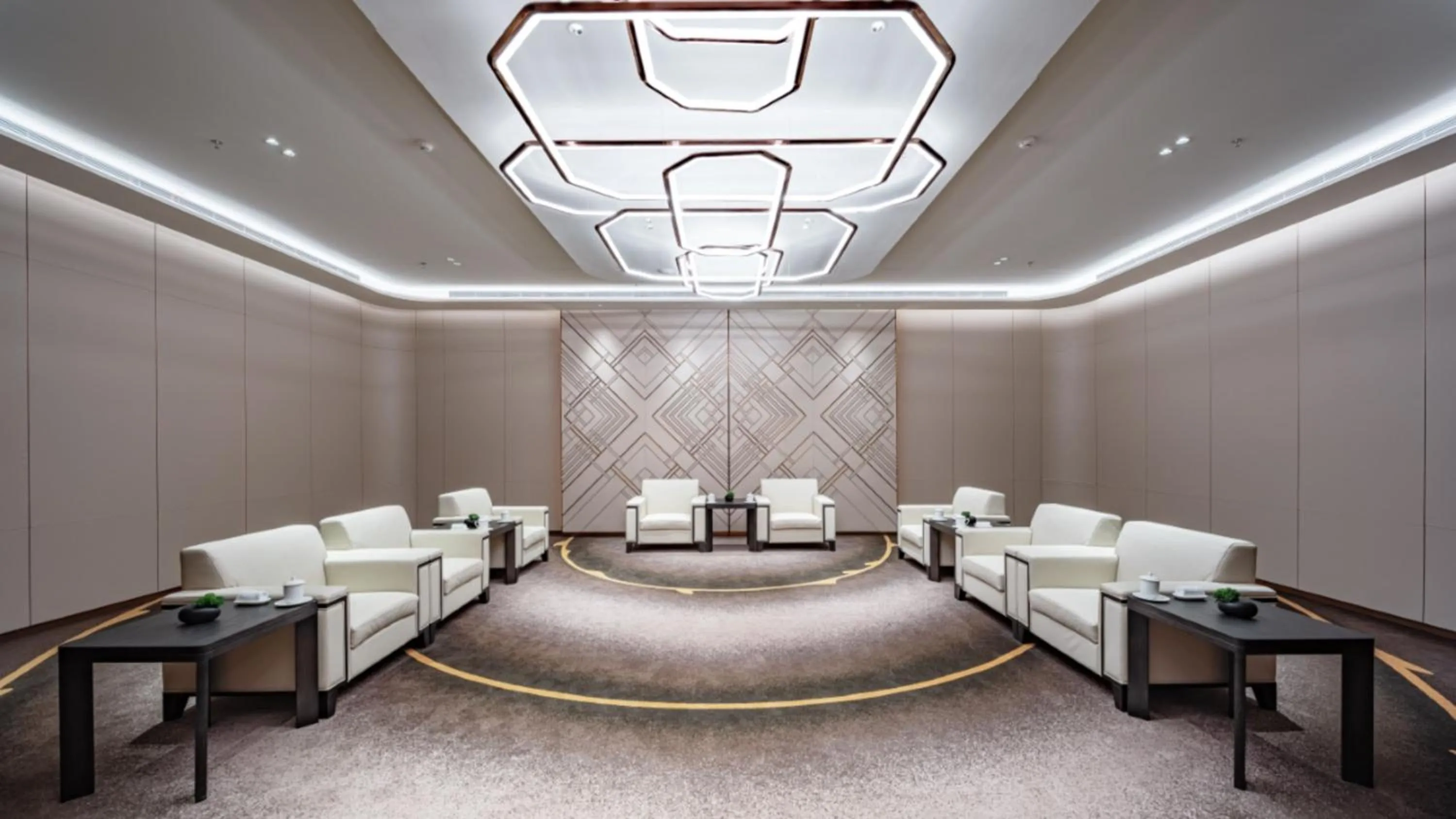 Banquet/Function facilities in Shangri-La Nanning - The tallest hotel worldwide in Shangri-La Group