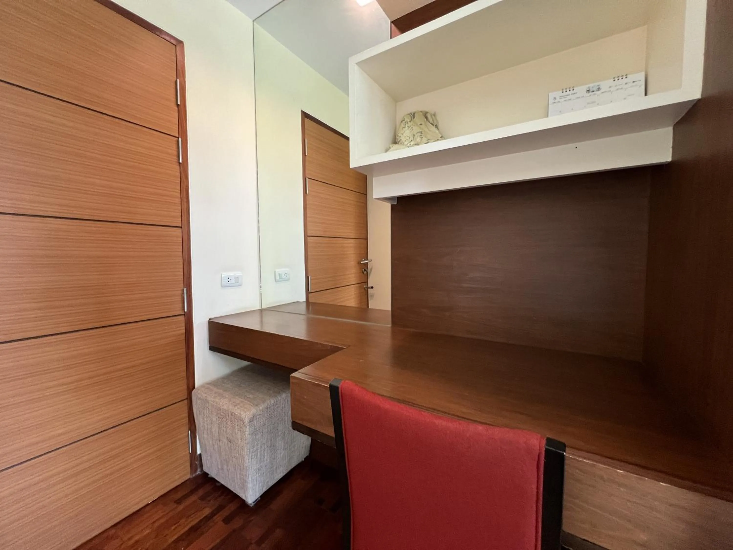 hair dresser in Silom Forest Exclusive Residence