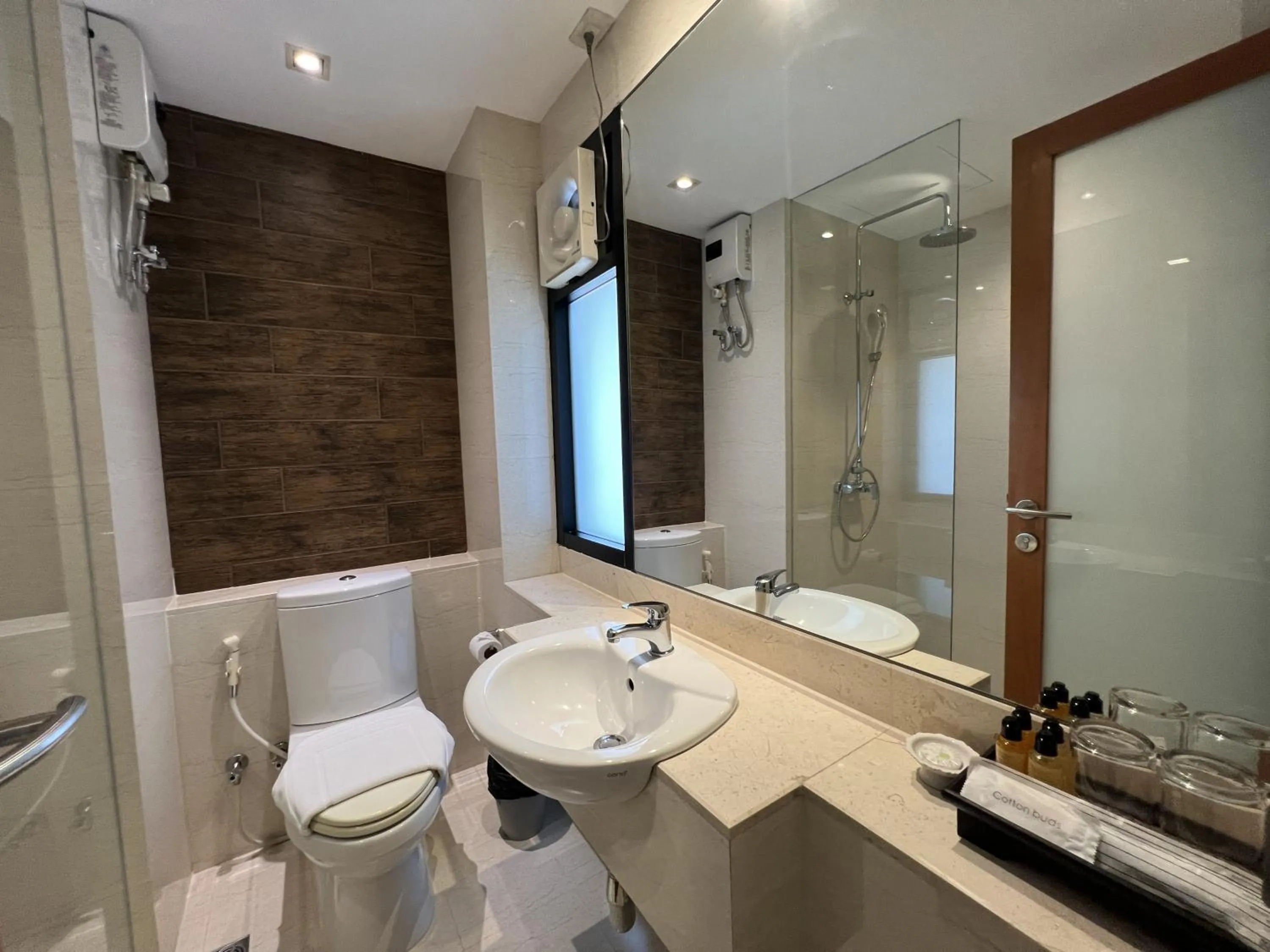 Shower in Silom Forest Exclusive Residence