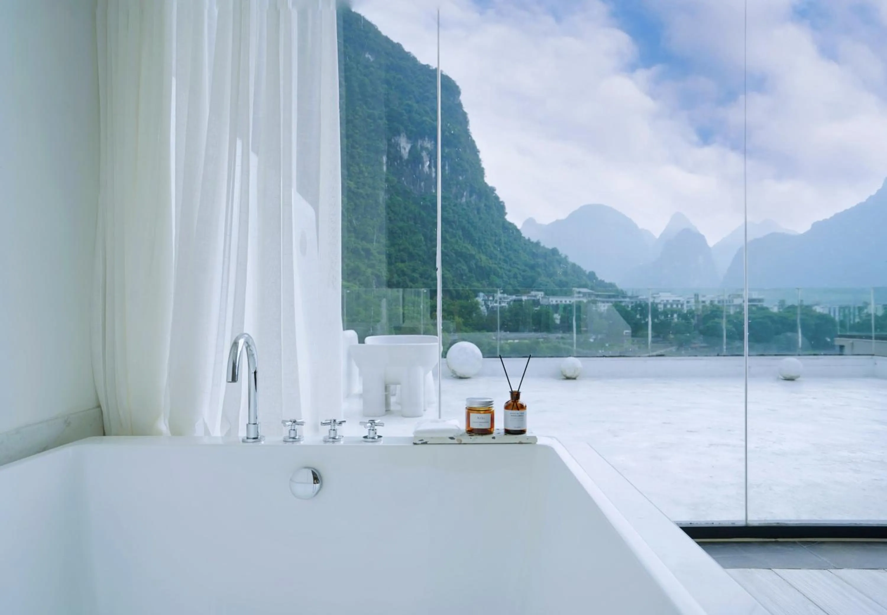 Day in Ruoli Yangshuo