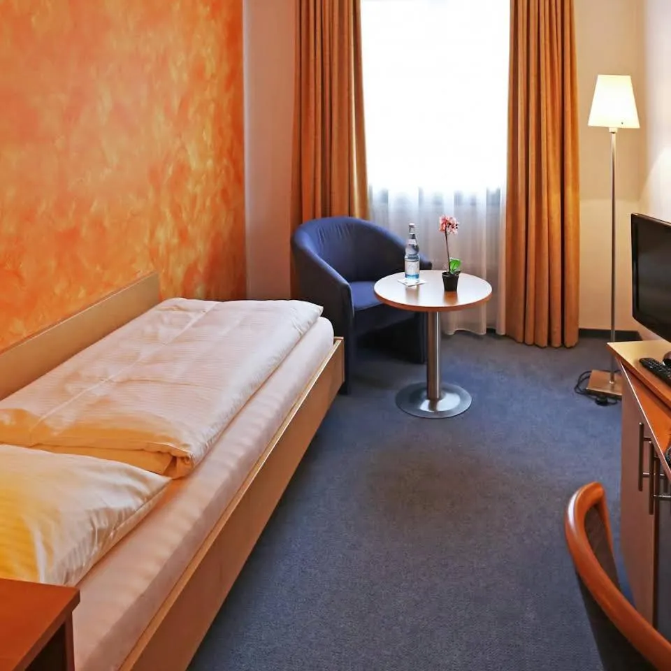 Bed in Hotel Graf Lehndorff zur Messe