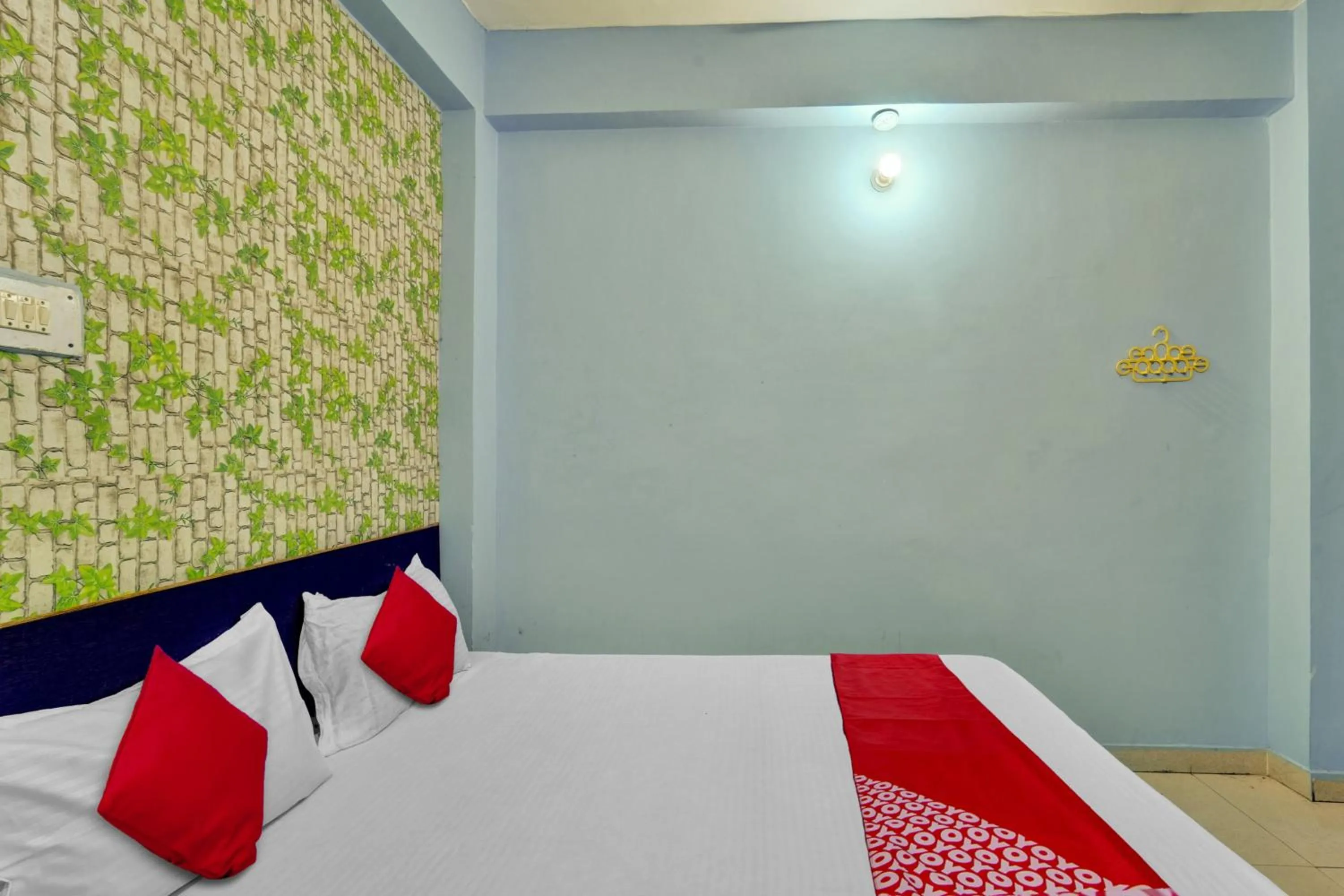 Bedroom, Bed in Hotel O Glad Guest House