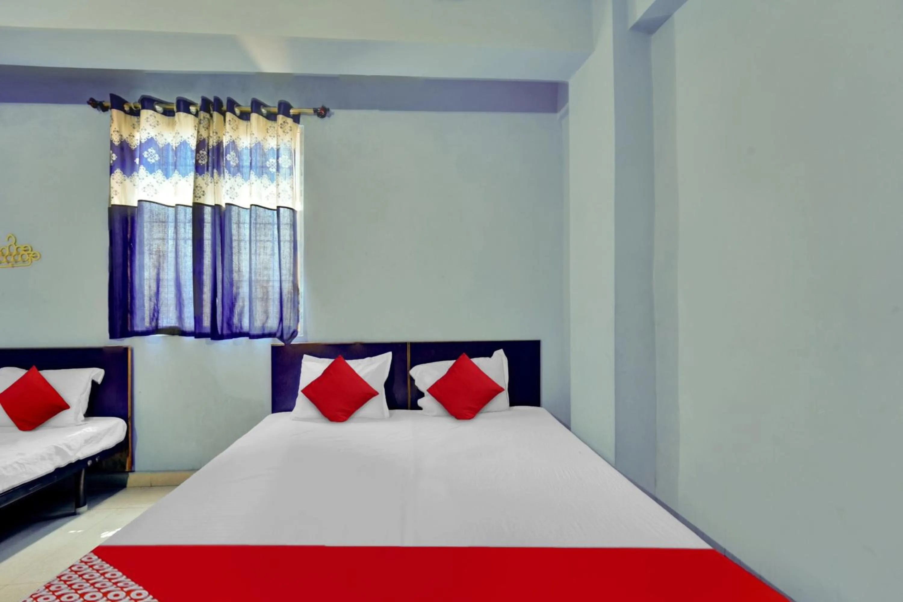 Bedroom, Bed in Hotel O Glad Guest House