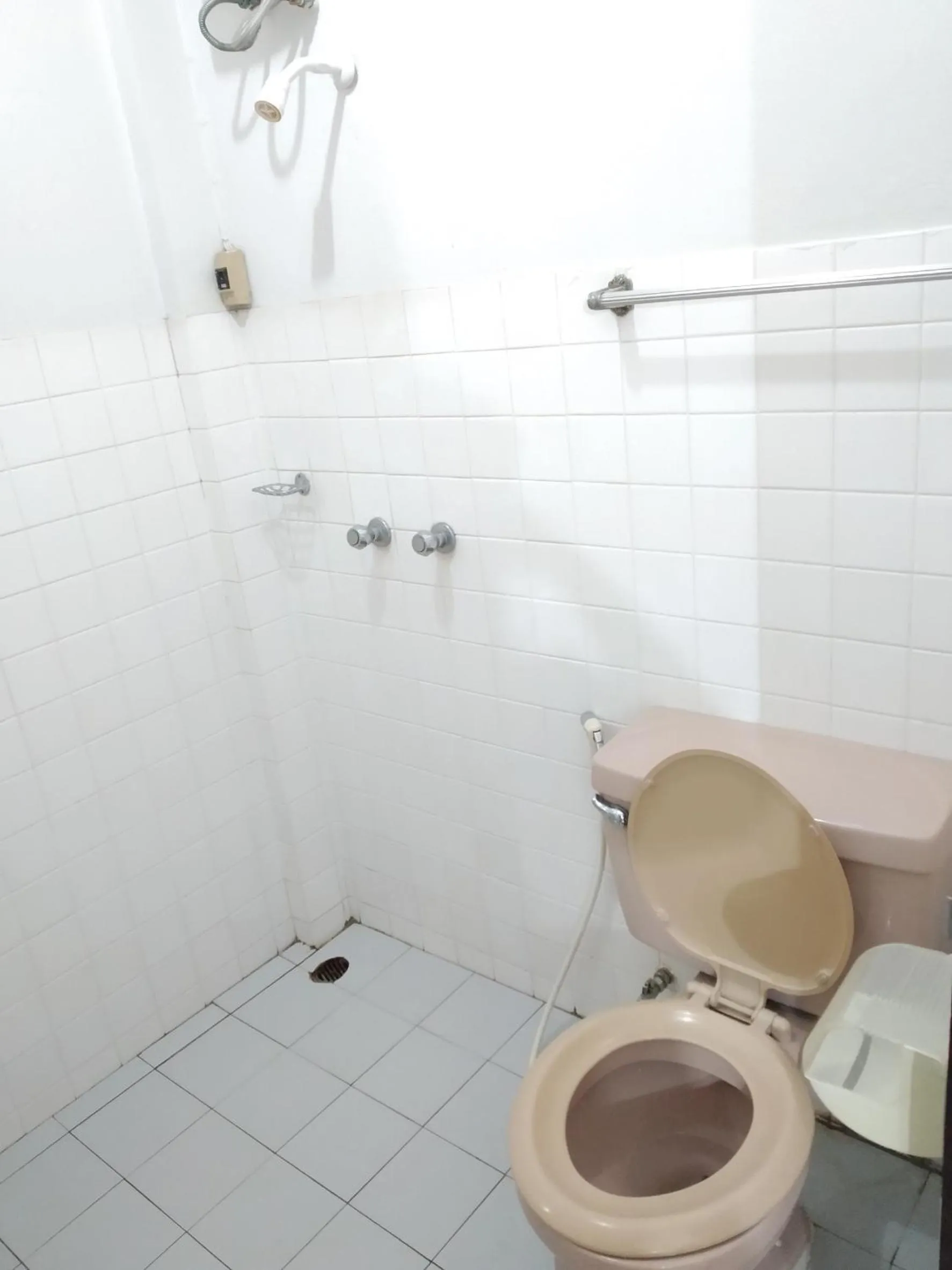 Bathroom in Chomdoi House Hotel