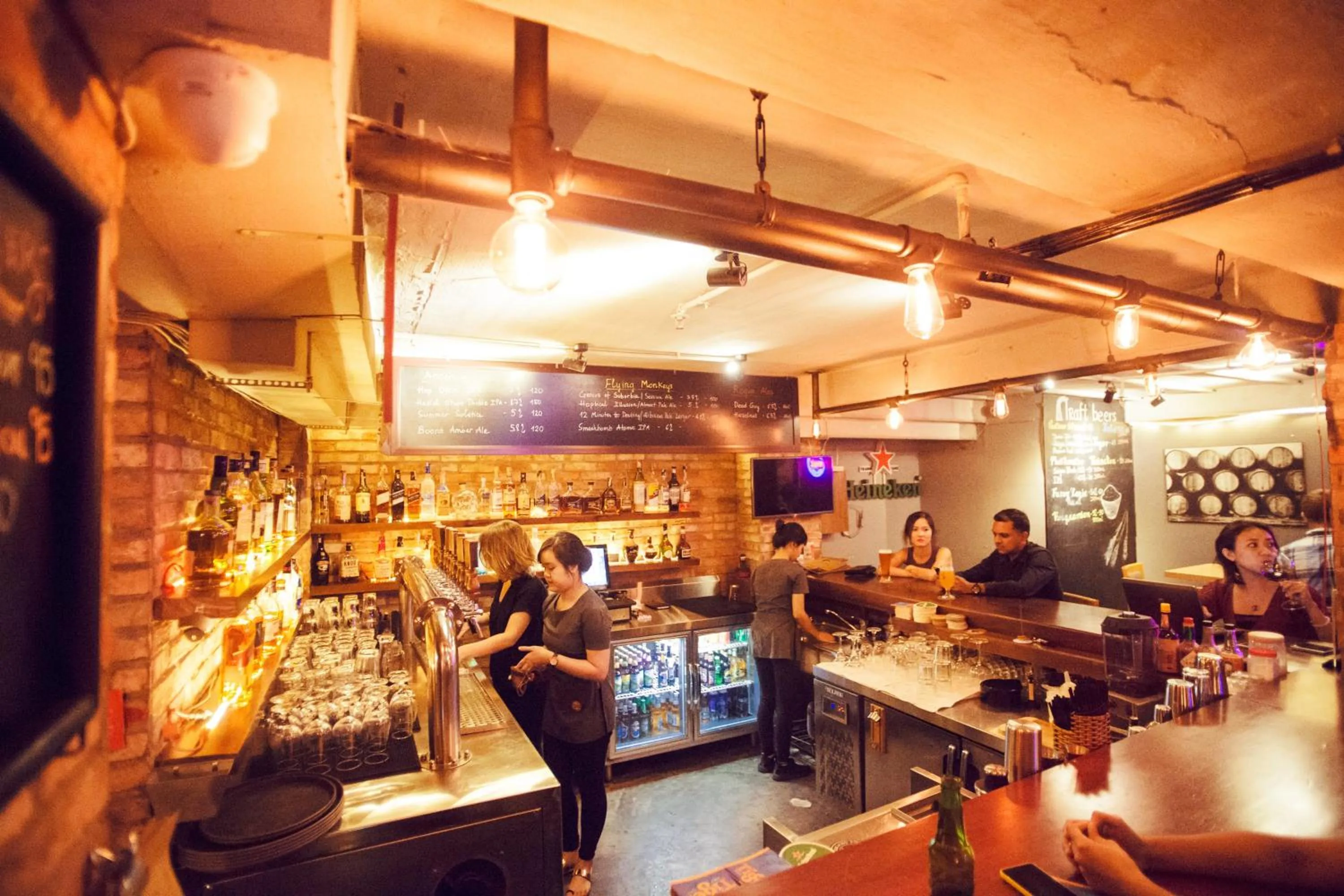 Food and drinks in Asian Ruby Center Point Hotel & Spa