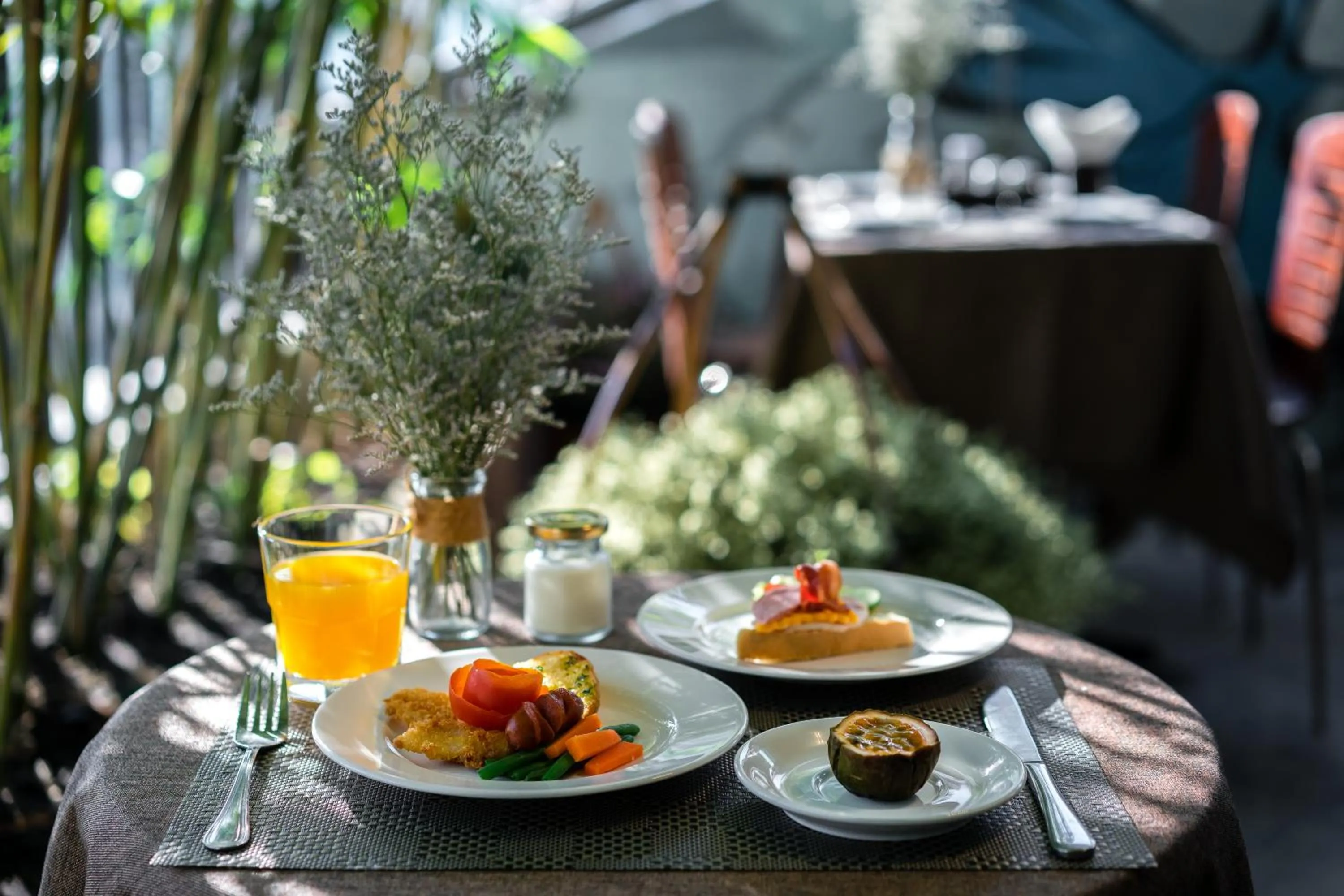 Library in Asian Ruby Center Point Hotel & Spa