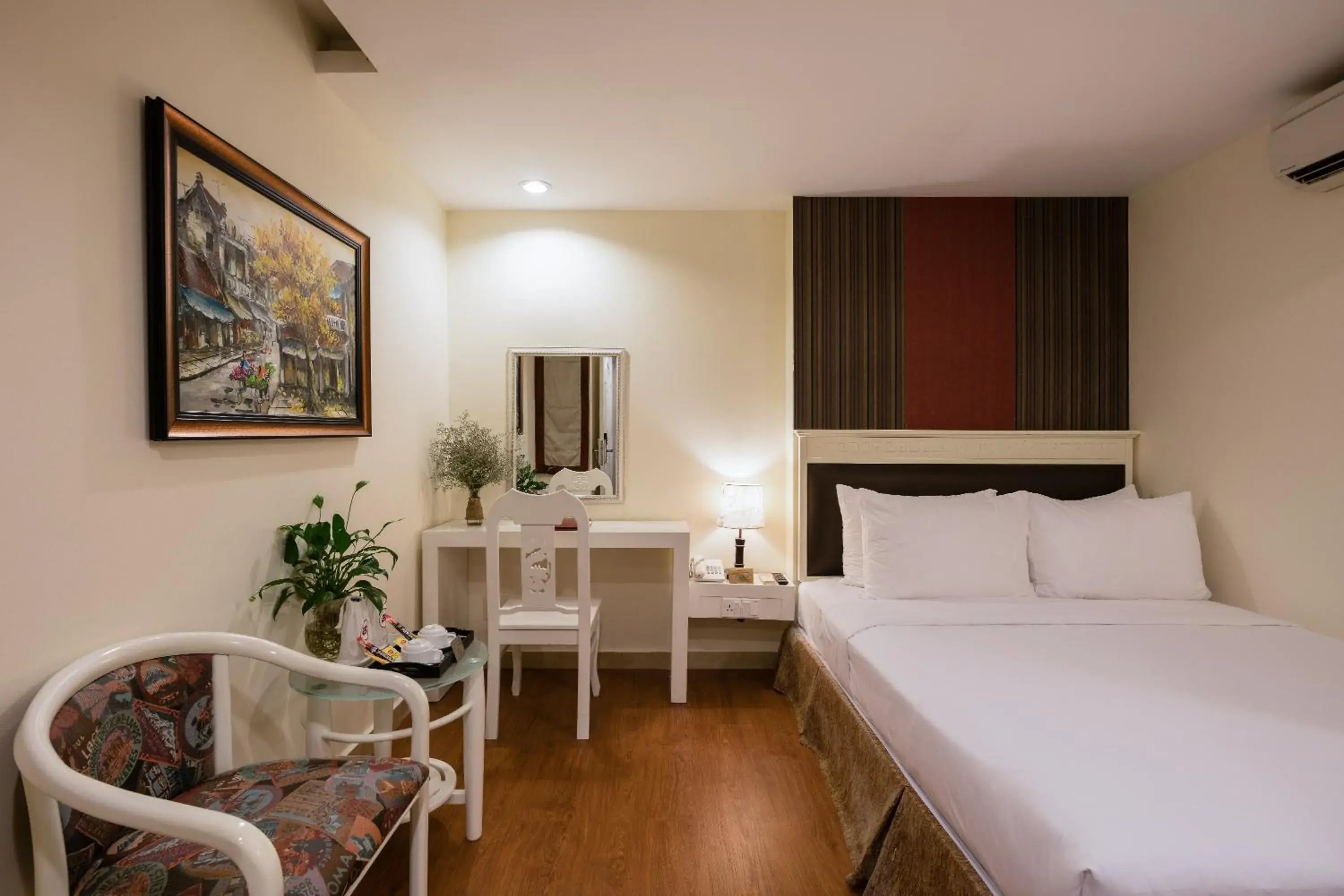 Cozy Double Room - No Window in Asian Ruby Center Point Hotel & Spa Cozy Double Room - No Window in Asian Ruby Center Point Hotel & Spa