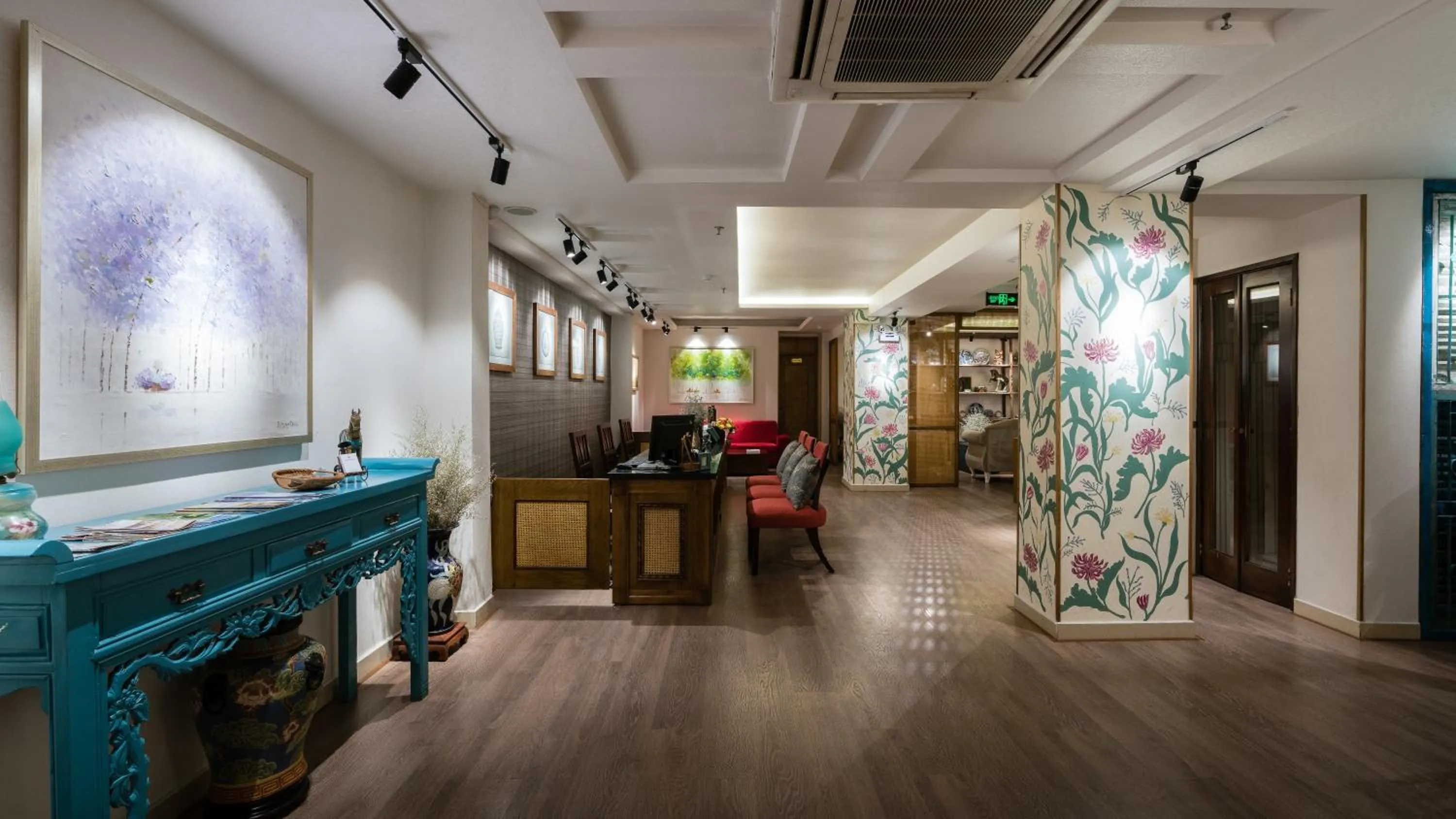 Lobby or reception in Asian Ruby Center Point Hotel & Spa