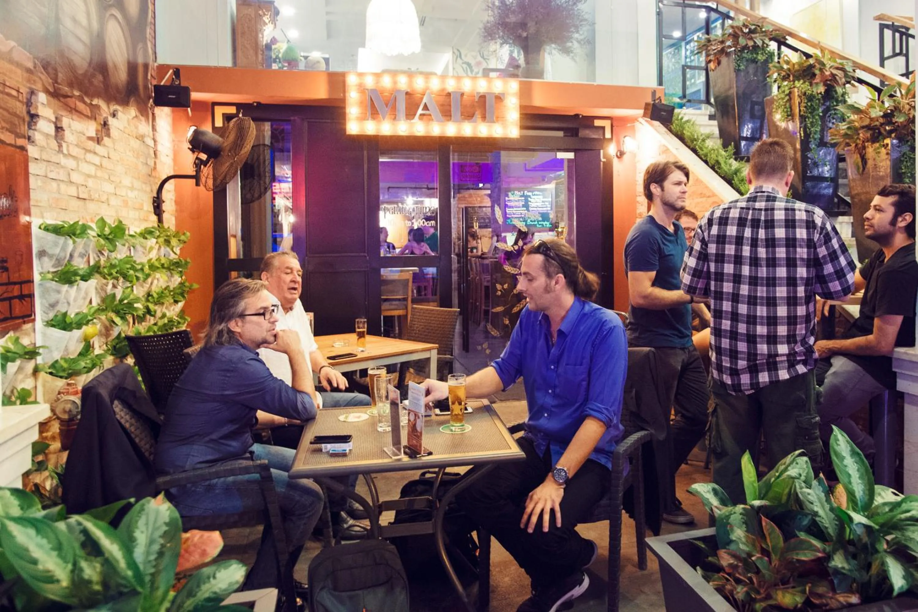 group of guests in Asian Ruby Center Point Hotel & Spa