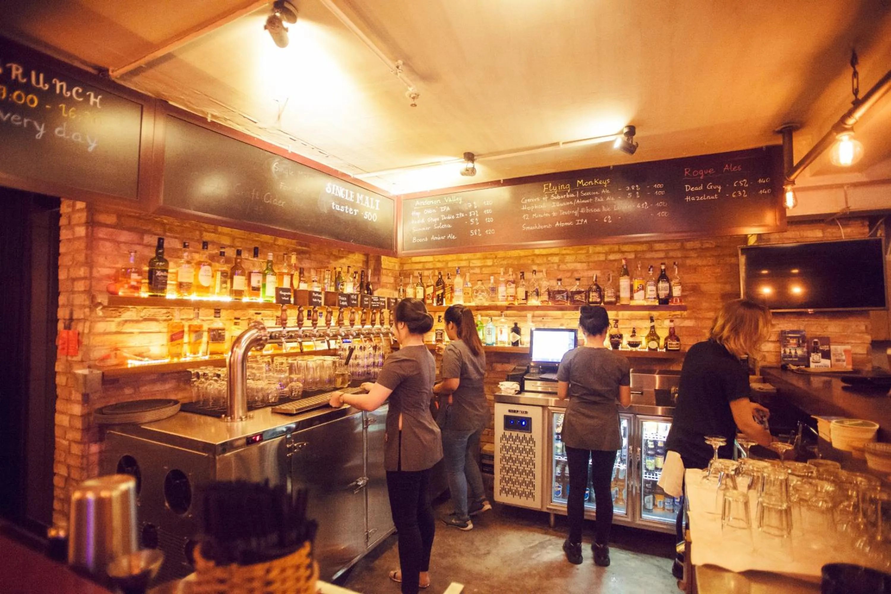 Food and drinks in Asian Ruby Center Point Hotel & Spa