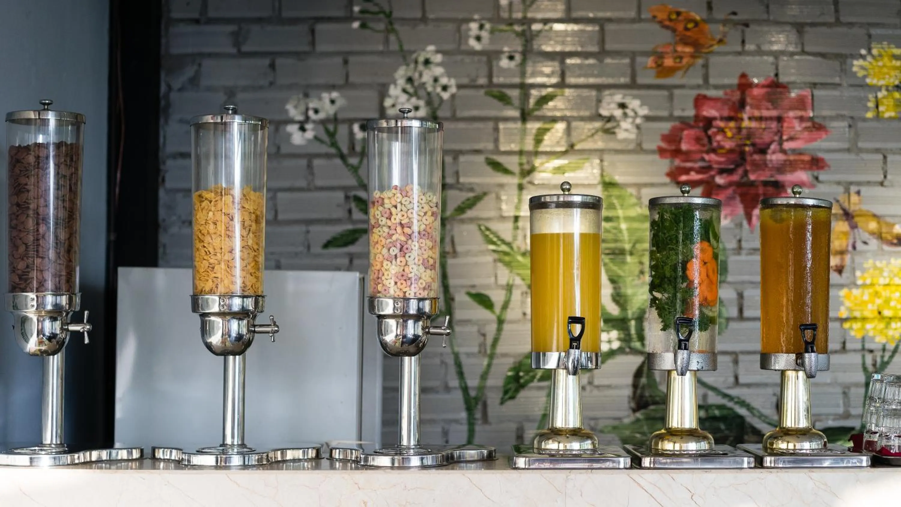 Breakfast in Asian Ruby Center Point Hotel & Spa