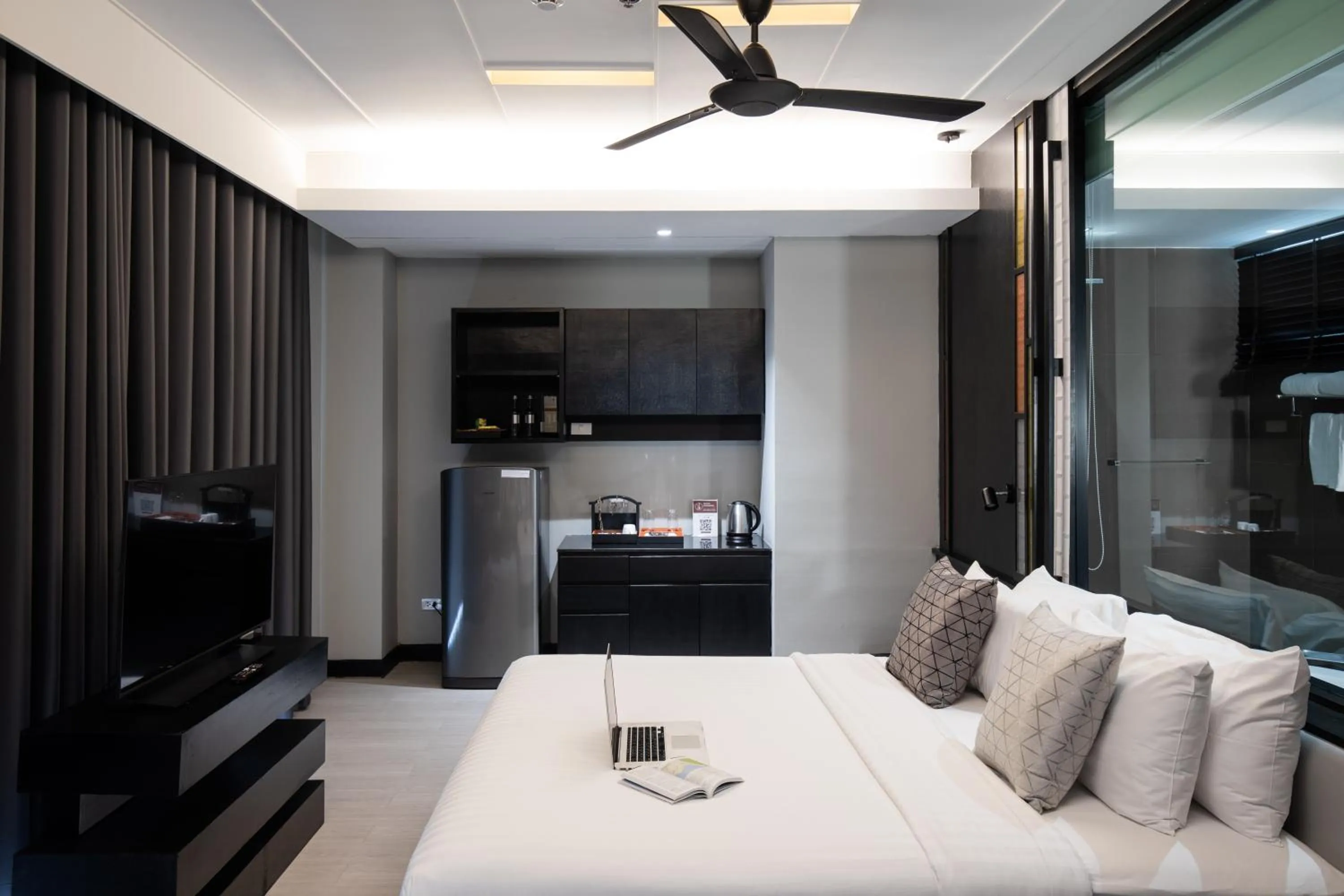 Photo of the whole room, Bed in De Chai Oriental Nimman - SHA Plus