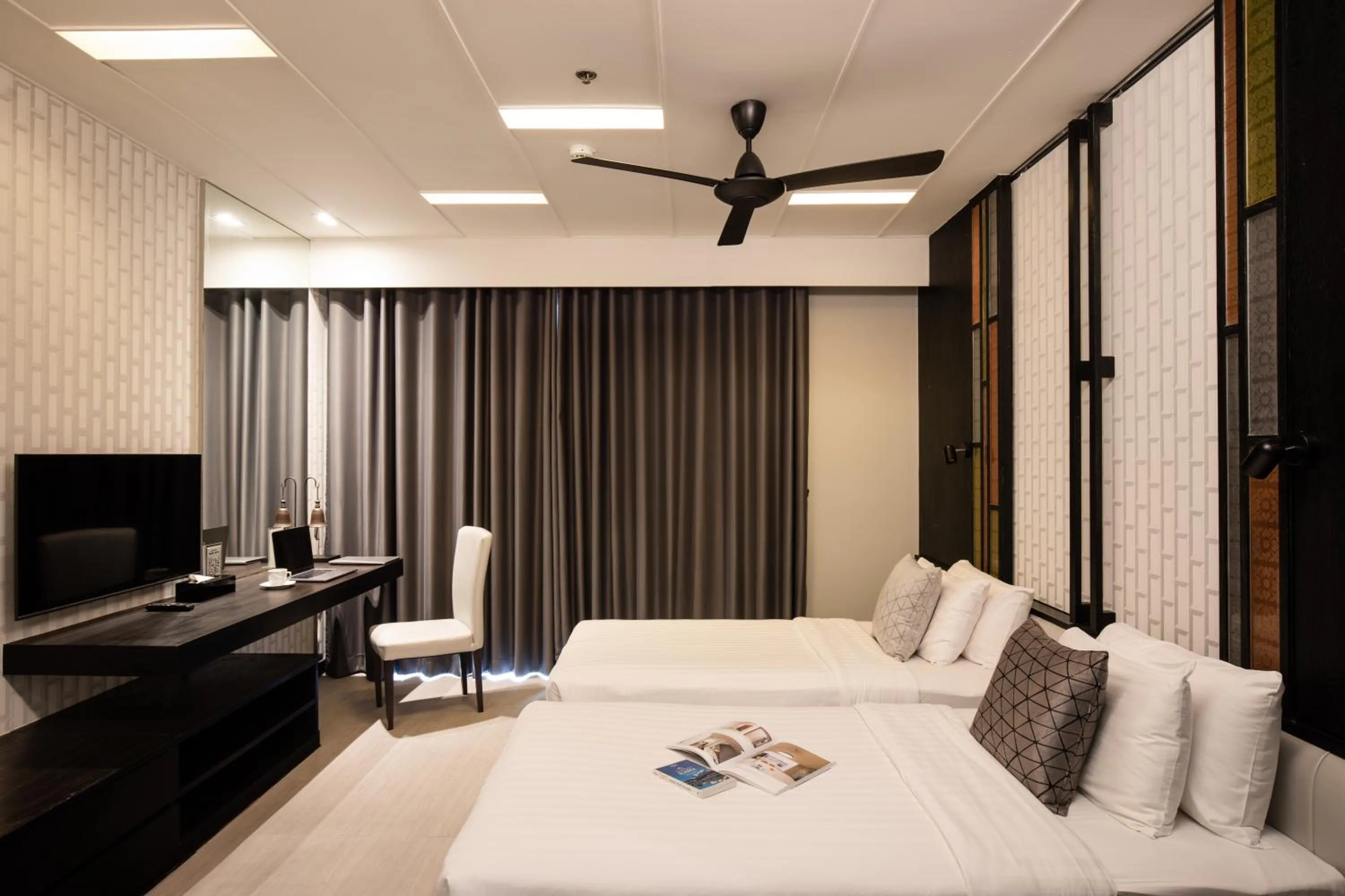 Photo of the whole room, Bed in De Chai Oriental Nimman - SHA Plus