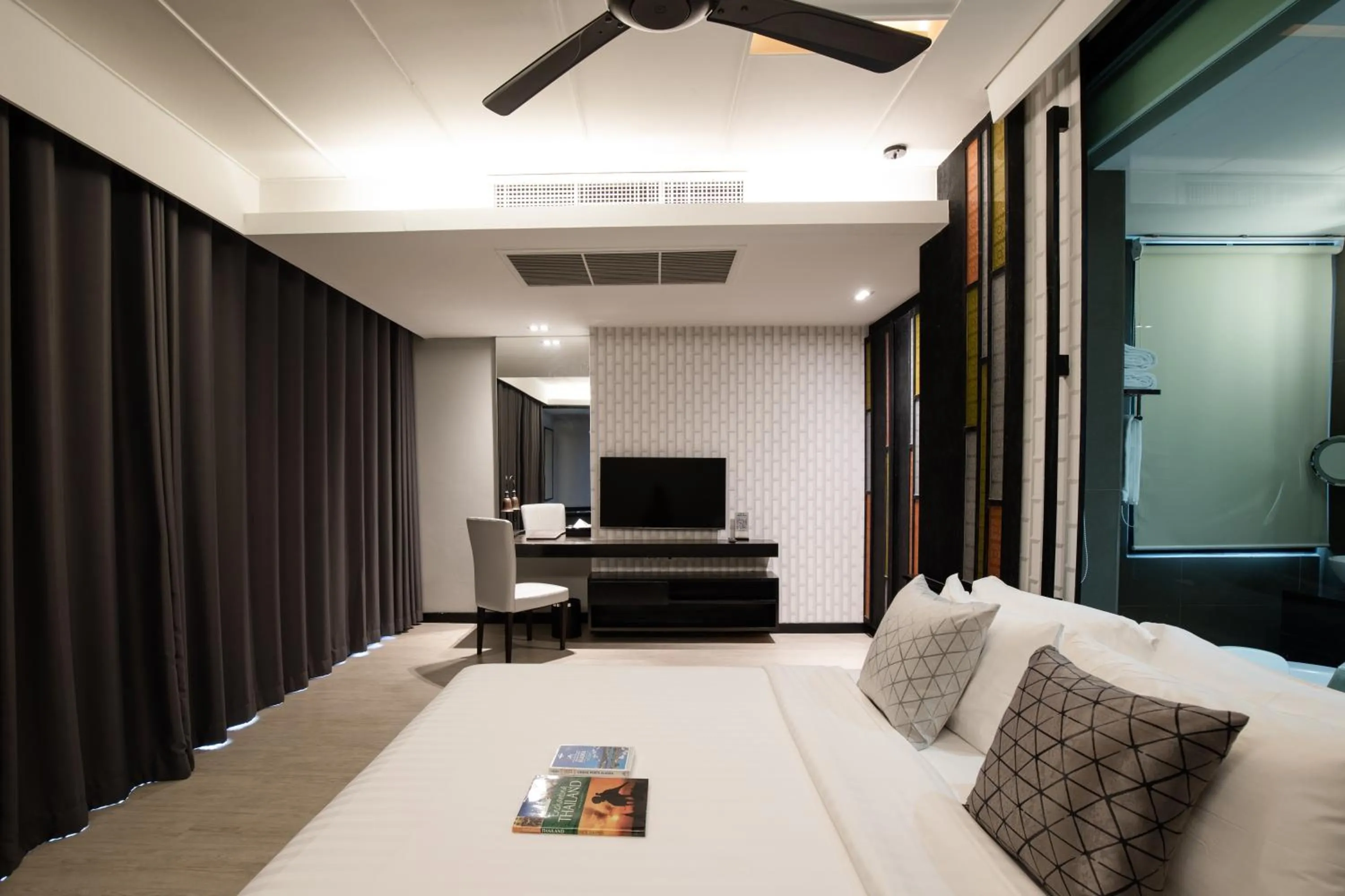 Bedroom, Bed in De Chai Oriental Nimman - SHA Plus