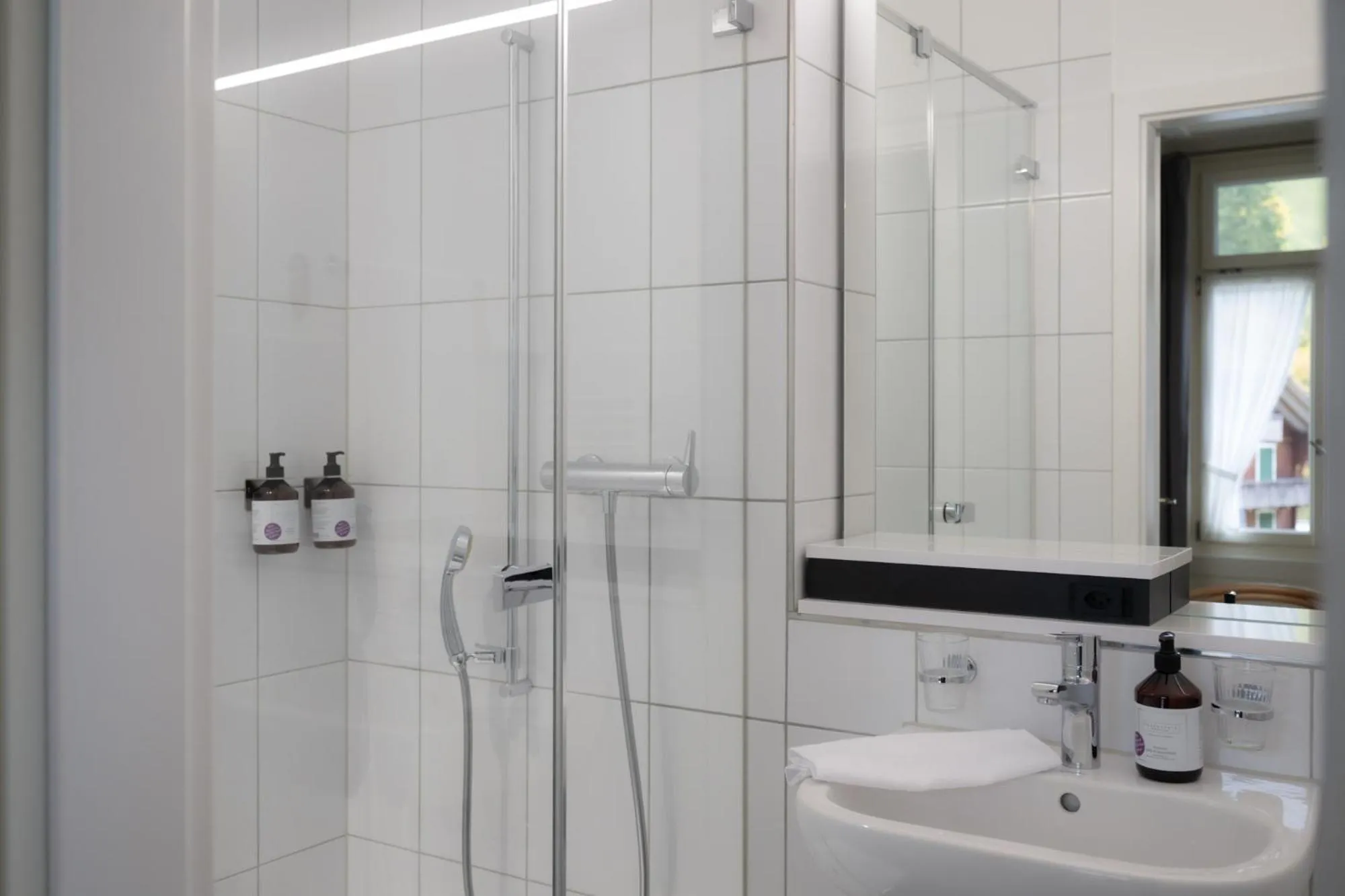 Bathroom in FLÜHLI Hotel Kurhaus