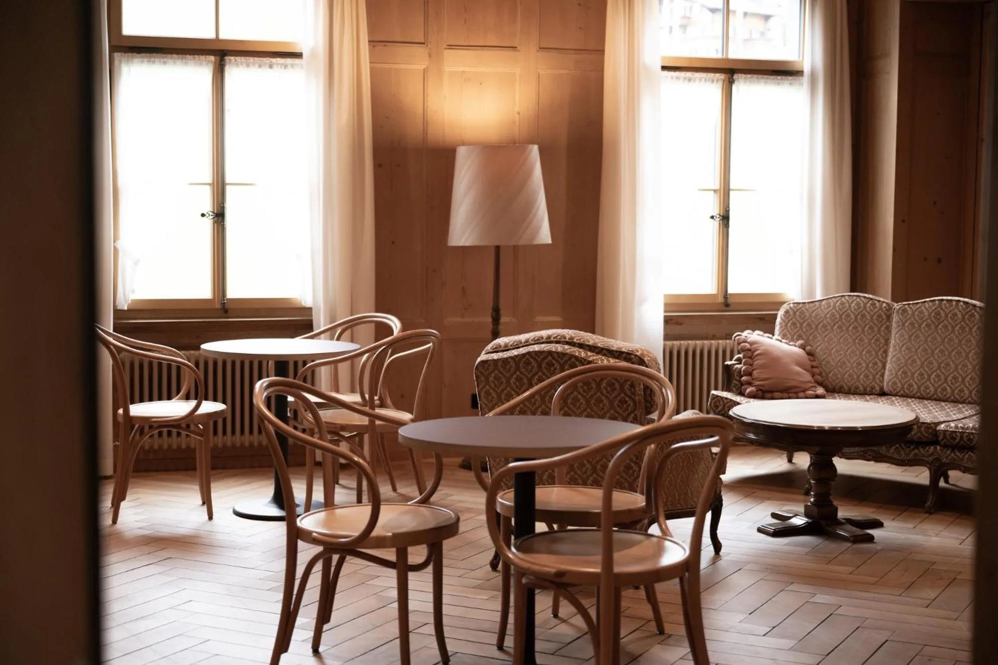 Lobby or reception in FLÜHLI Hotel Kurhaus