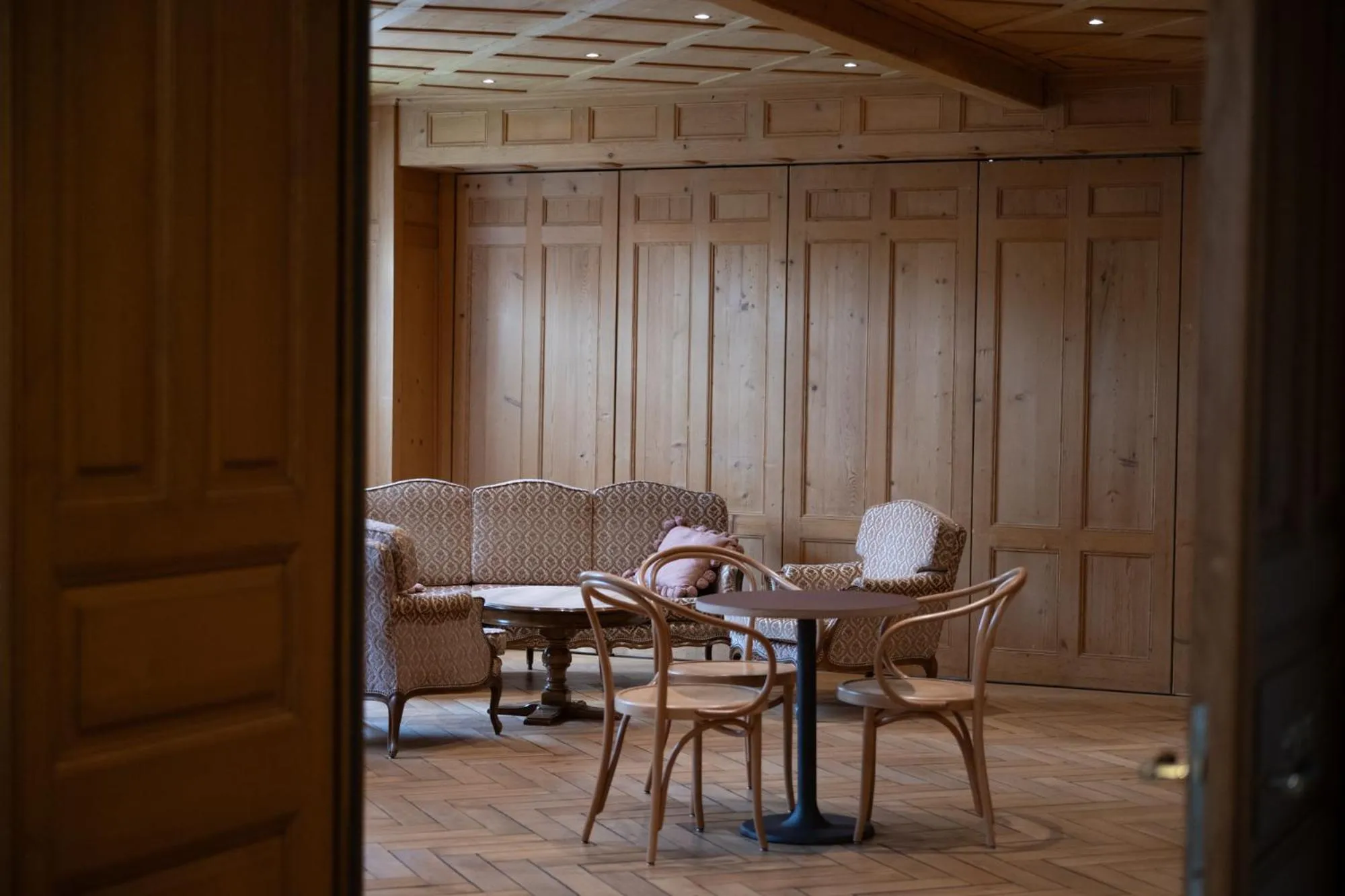 Lobby or reception in FLÜHLI Hotel Kurhaus