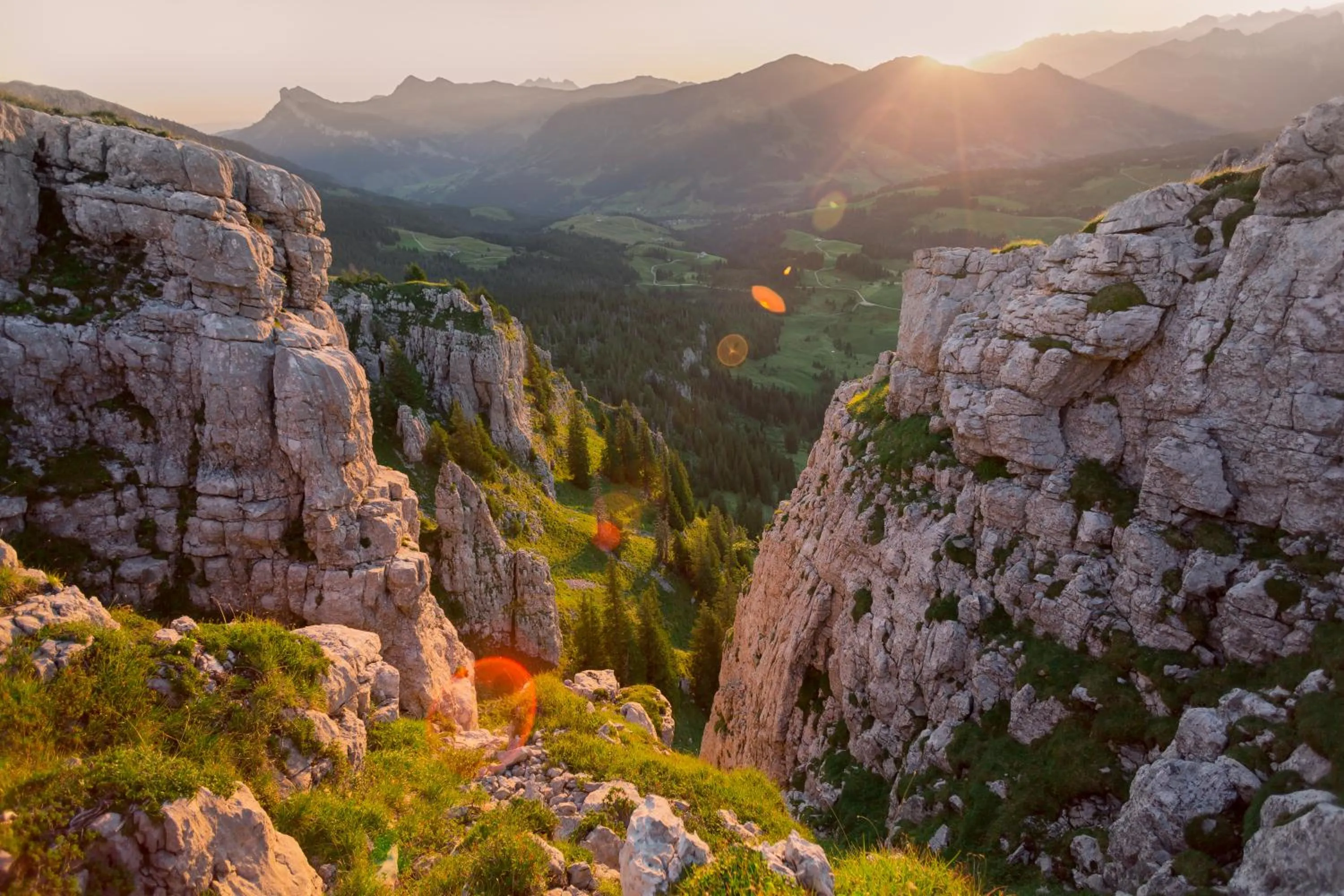 Hiking in FLÜHLI Hotel Kurhaus