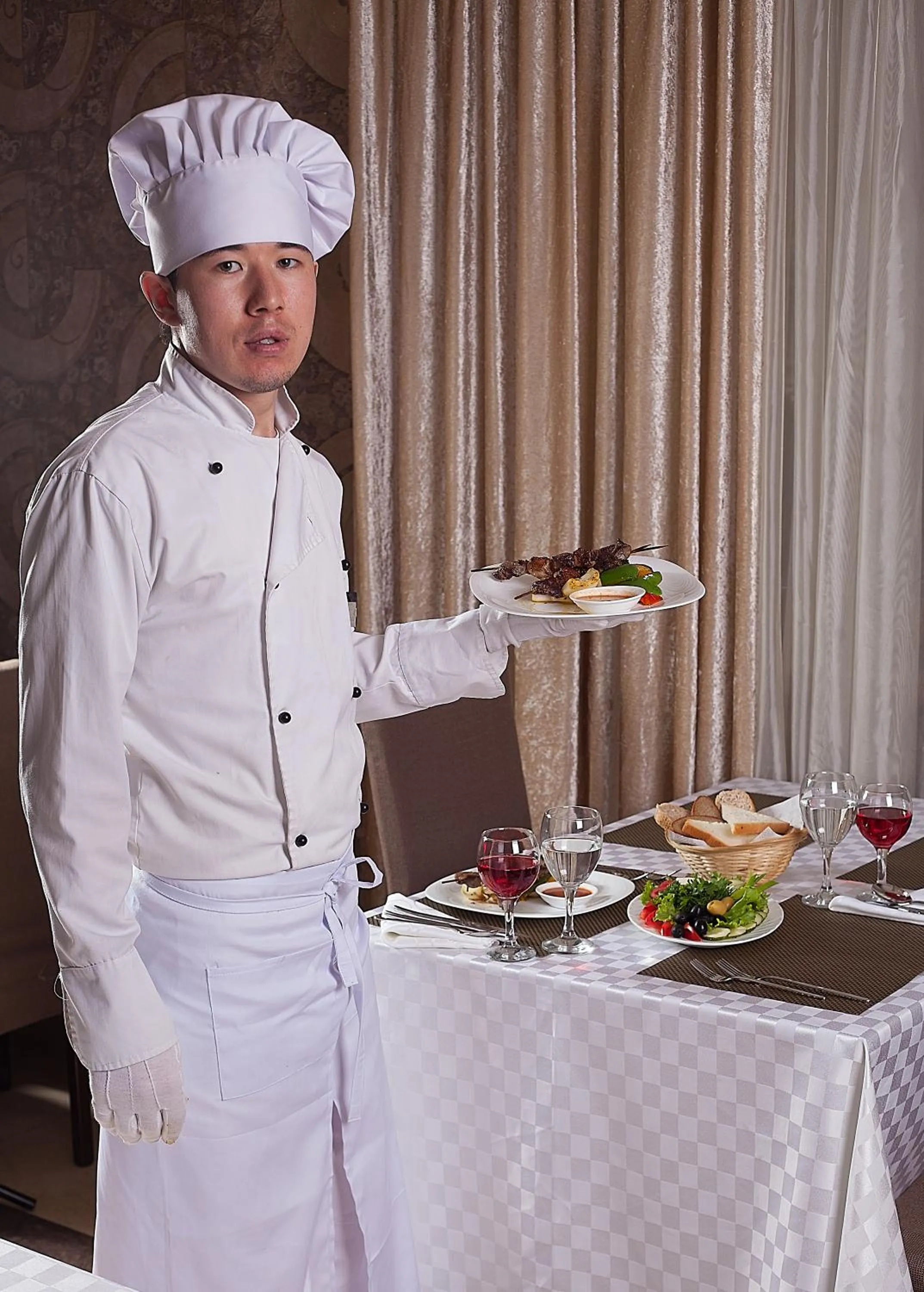 Dinner in Golden Palace Hotel