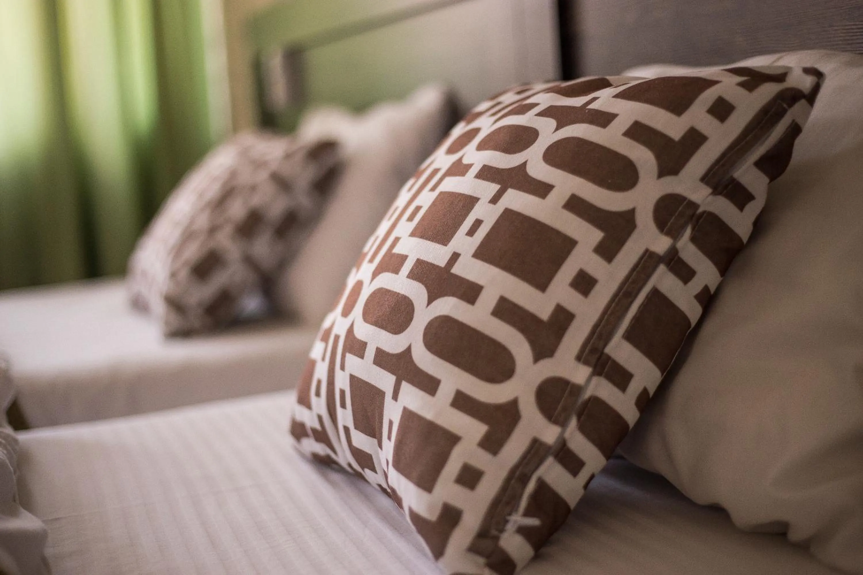 Bed in Golden Palace Hotel