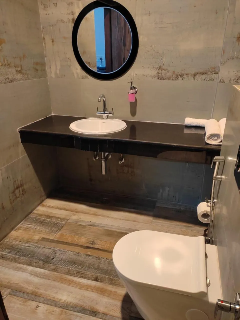 Bathroom in Tatvamasi Homestay