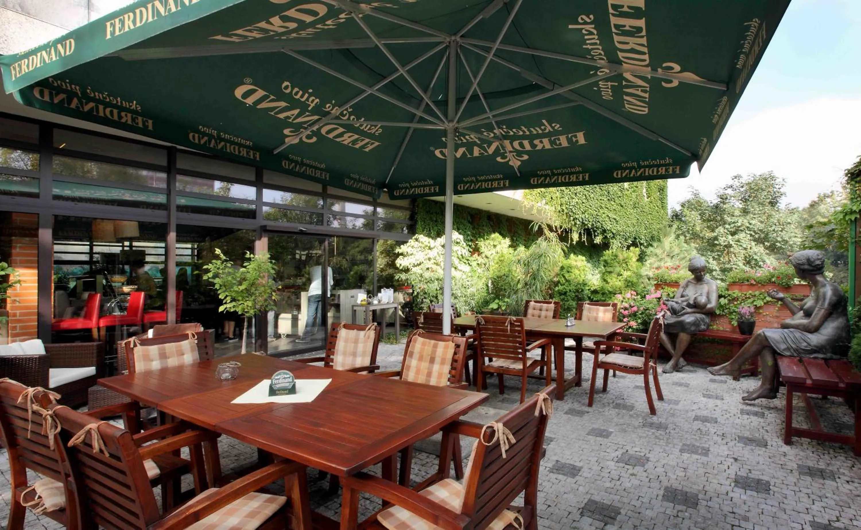 Garden in Expo Hotel