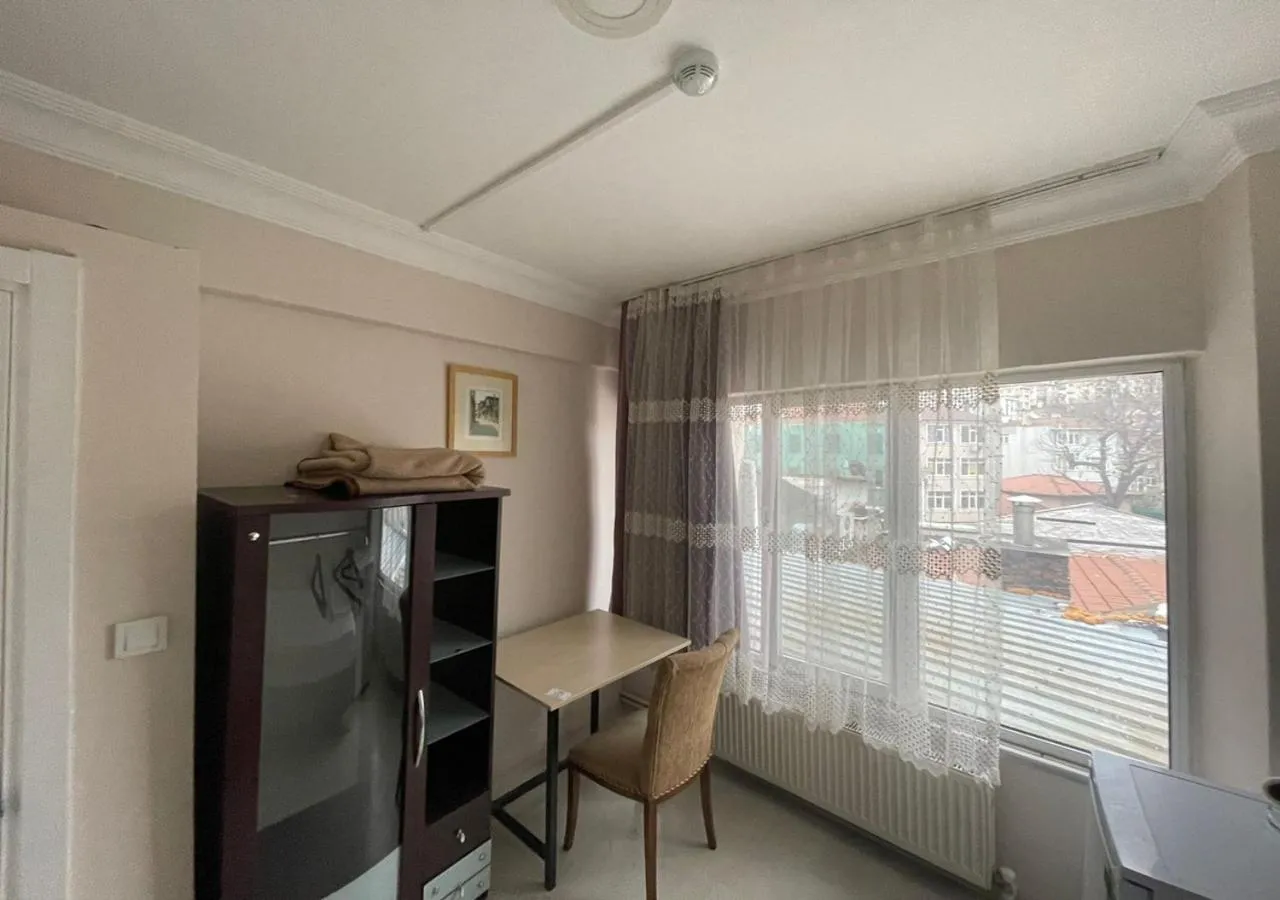 Standard Single Room in Meydan Pansiyon Uskudar